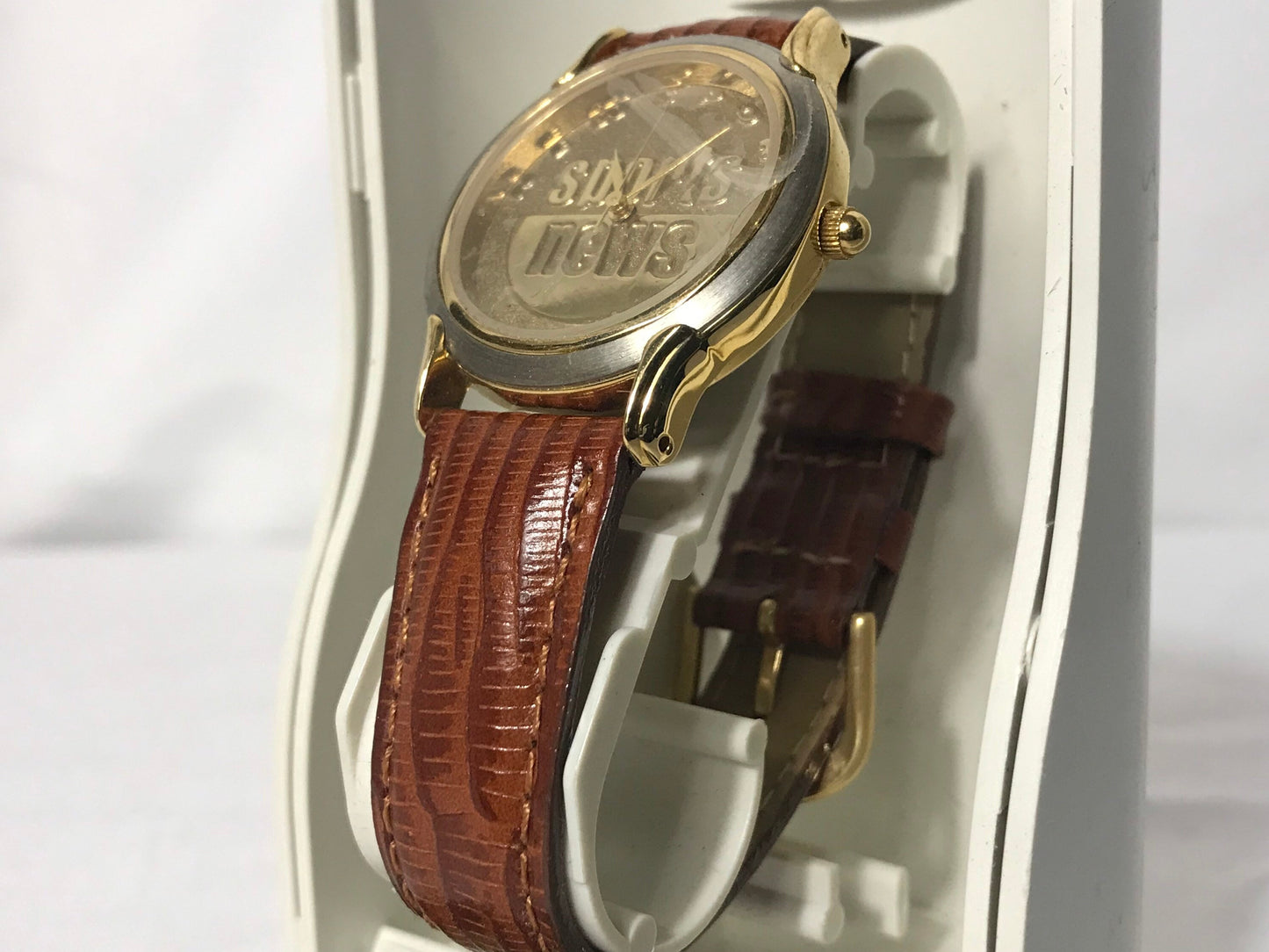 Vintage Armitron Leather Wrist Watch | Sports News | Jewelry