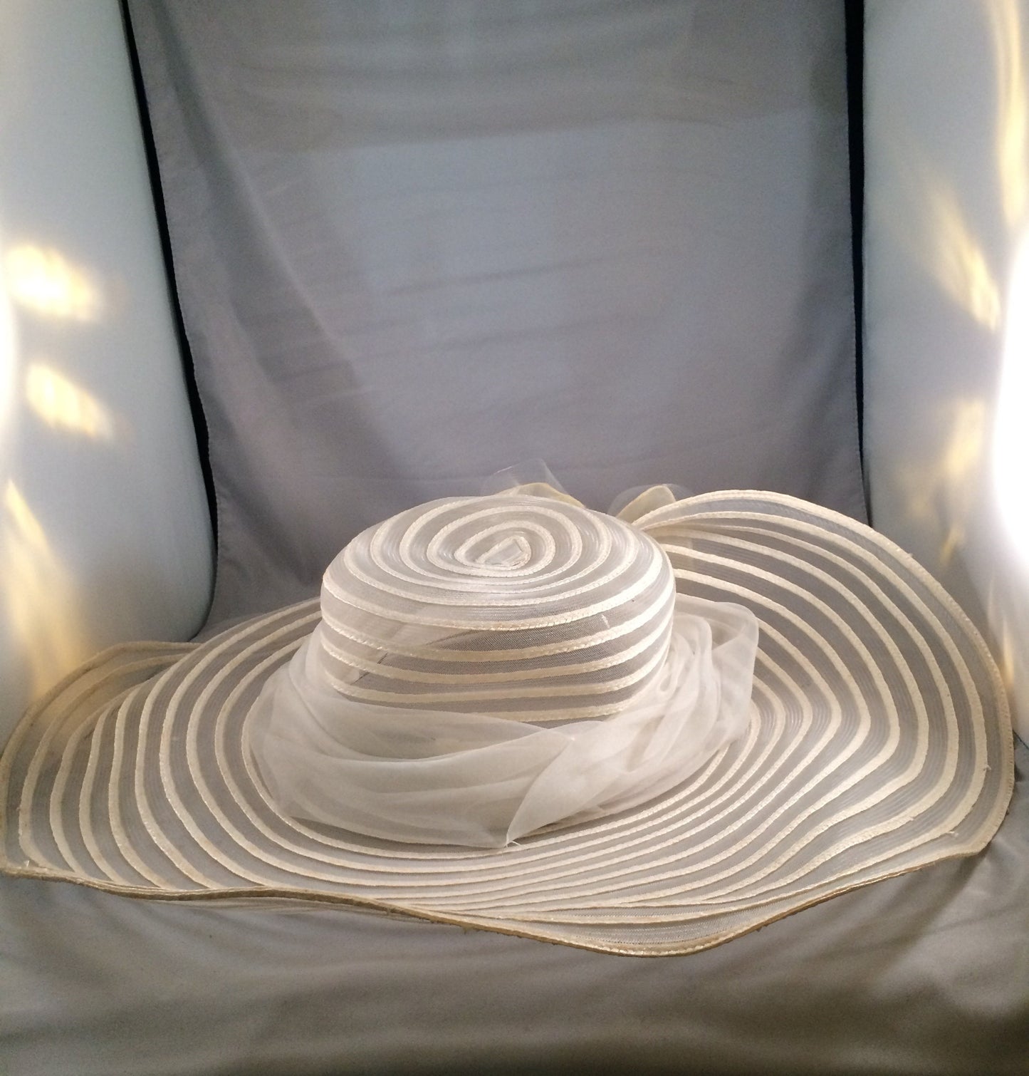 Vintage Original Eric Javits Large Brim White hat