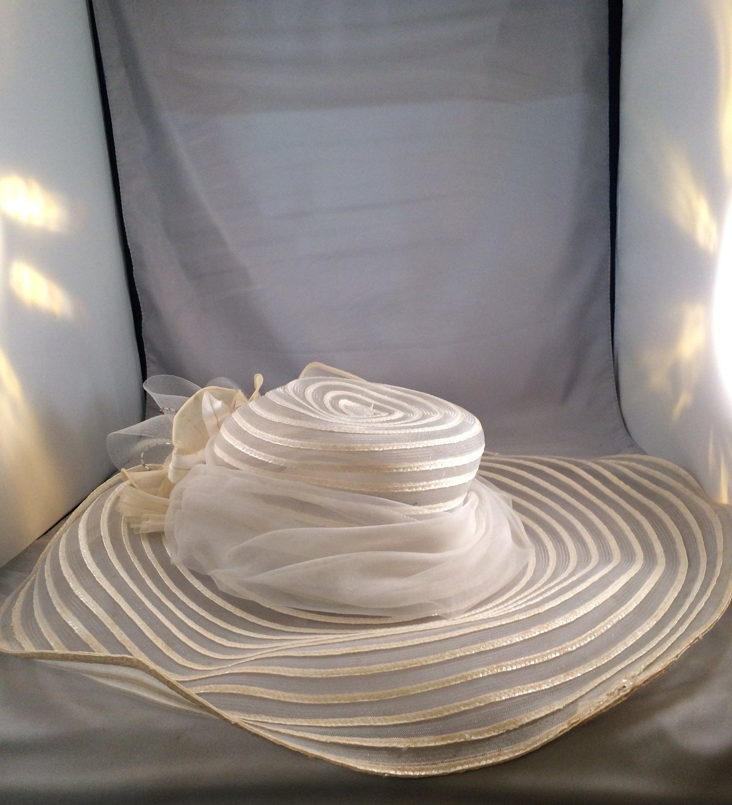 Vintage Original Eric Javits Large Brim White hat