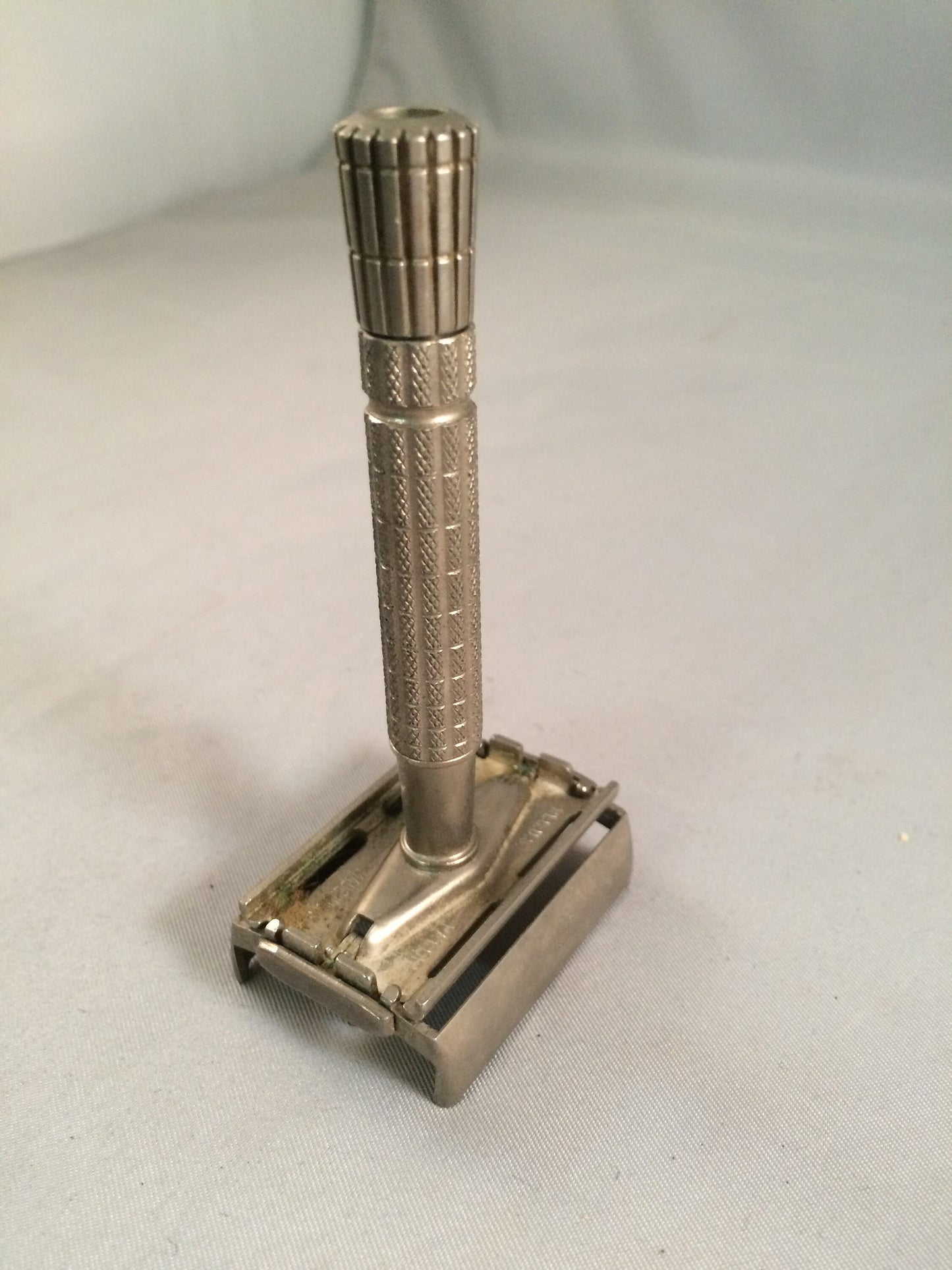 Gillette Safety Razor Patt Off