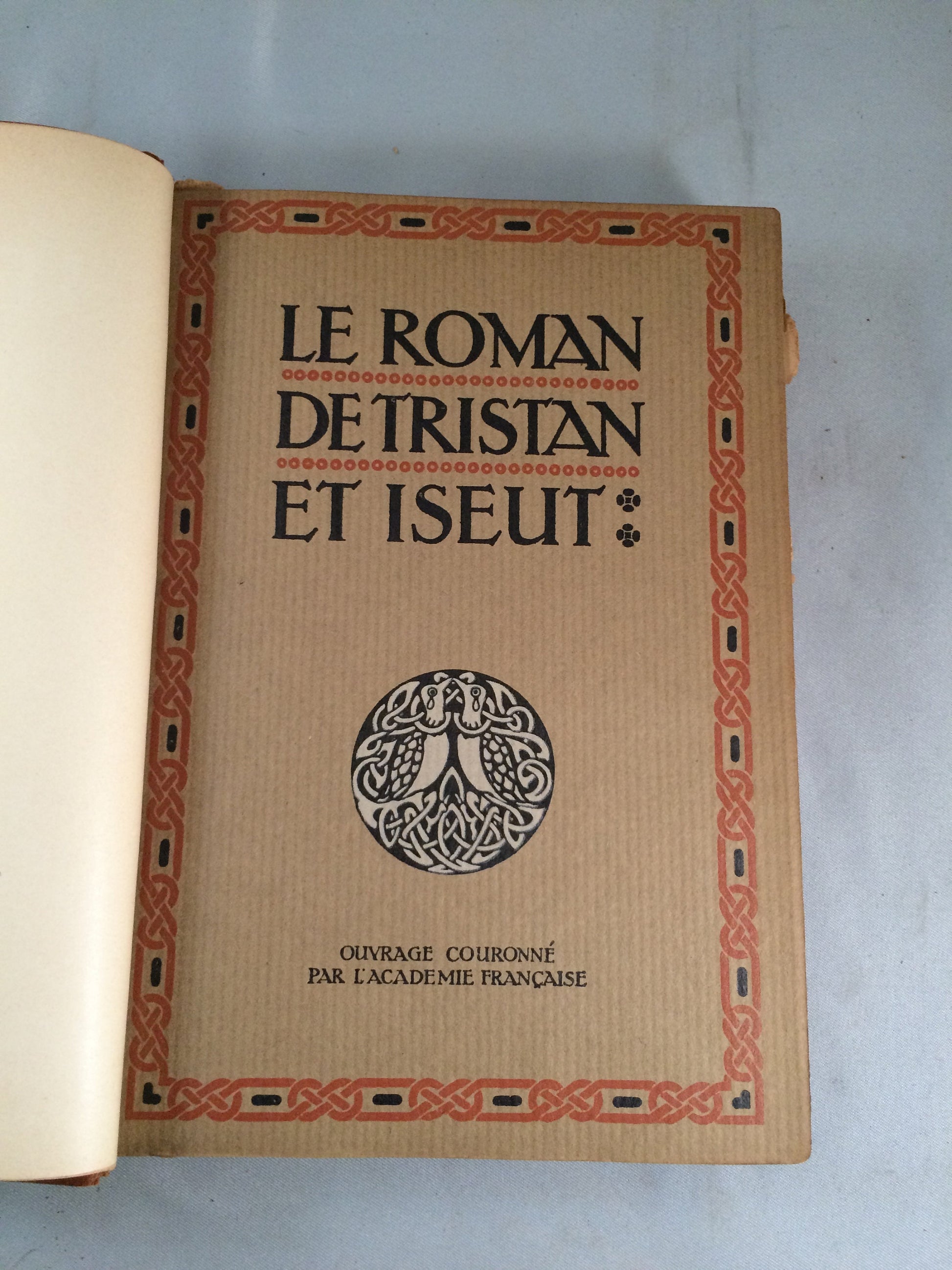 Joseph Bedier's "Le Roman de Tristan et Iseut"