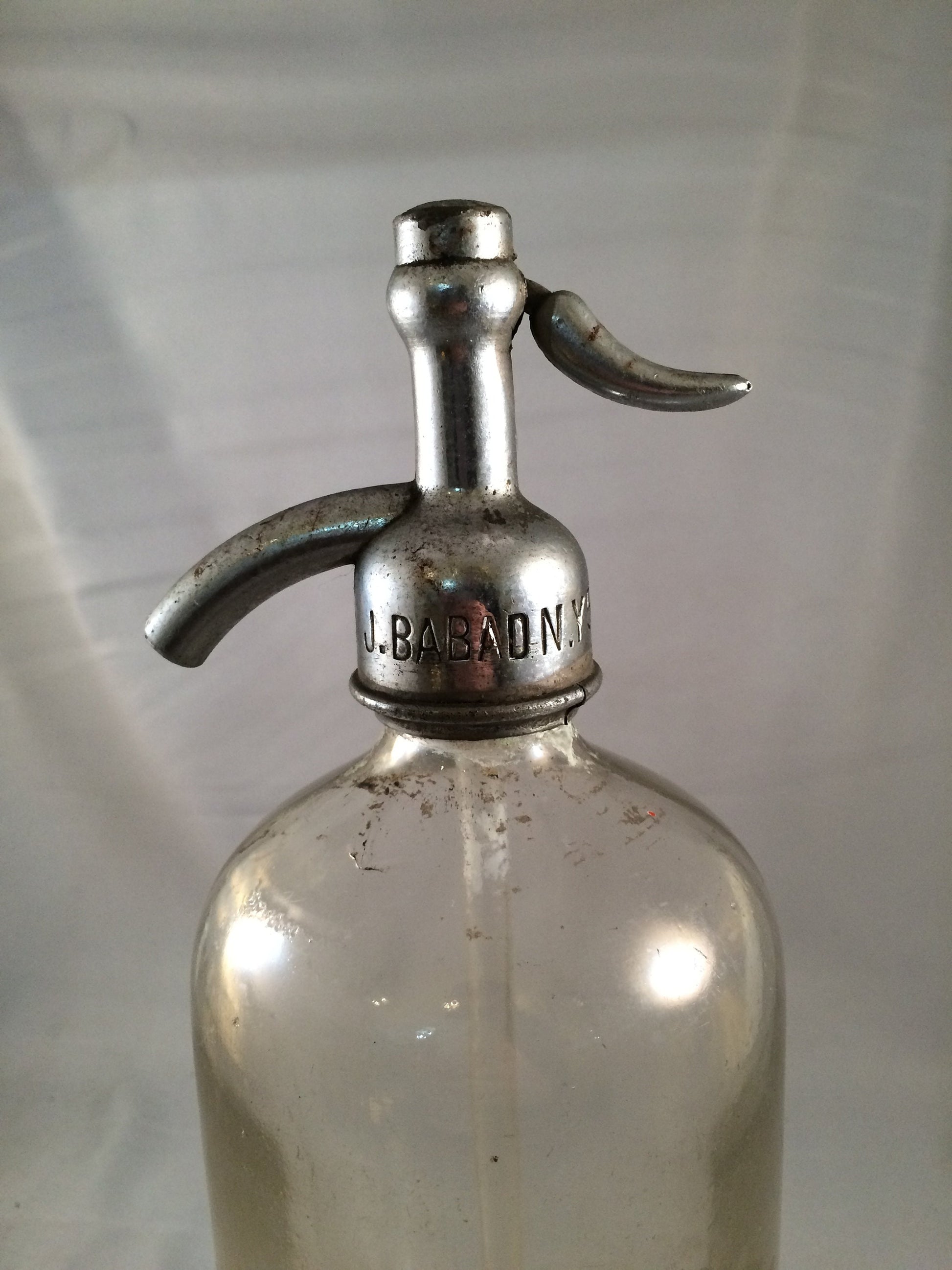 WM. C. Witzel Inc. Clear Etched Glass seltzer bottle