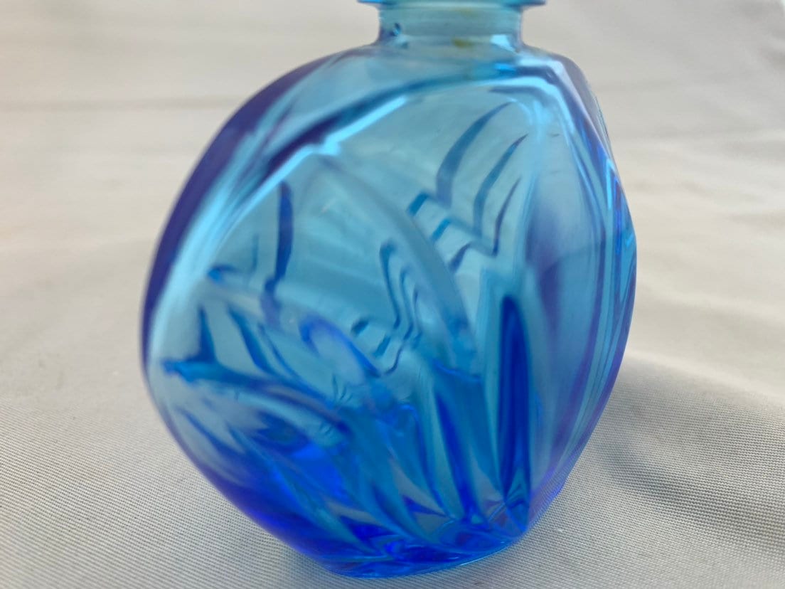 Vintage Blue Glass Perfume Bottle, Collectible Vanity Decor, Elegant Blue Bottle, Perfume Display, Vintage Glass Bottle