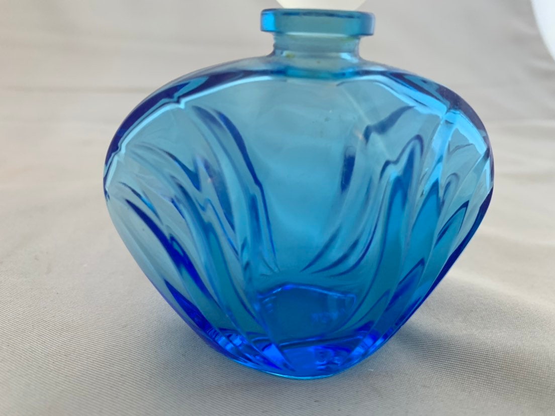 Vintage Blue Glass Perfume Bottle, Collectible Vanity Decor, Elegant Blue Bottle, Perfume Display, Vintage Glass Bottle