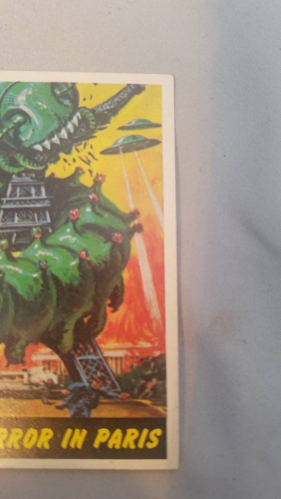 Vintage 1962 Topps #41 Bubbles Mars Attacks - "Horror in Paris" Trading Card | Memorabilia