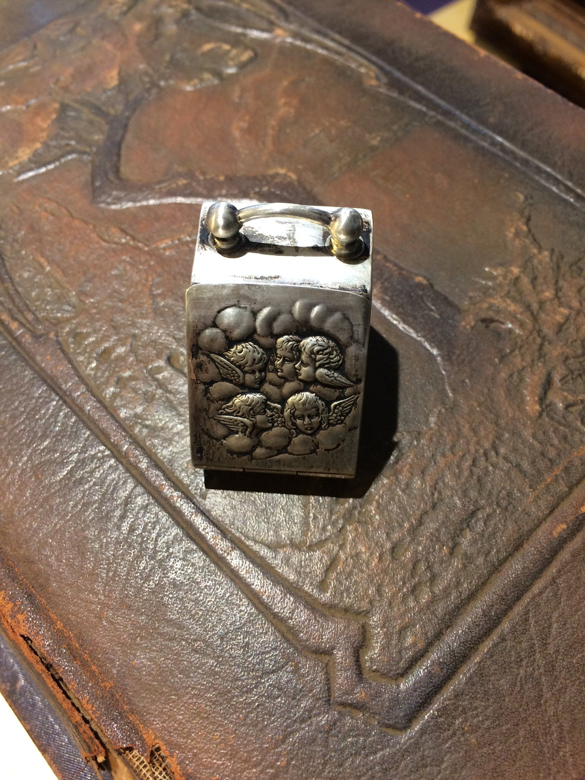 Clark & Sewell Silver Thimble Holder