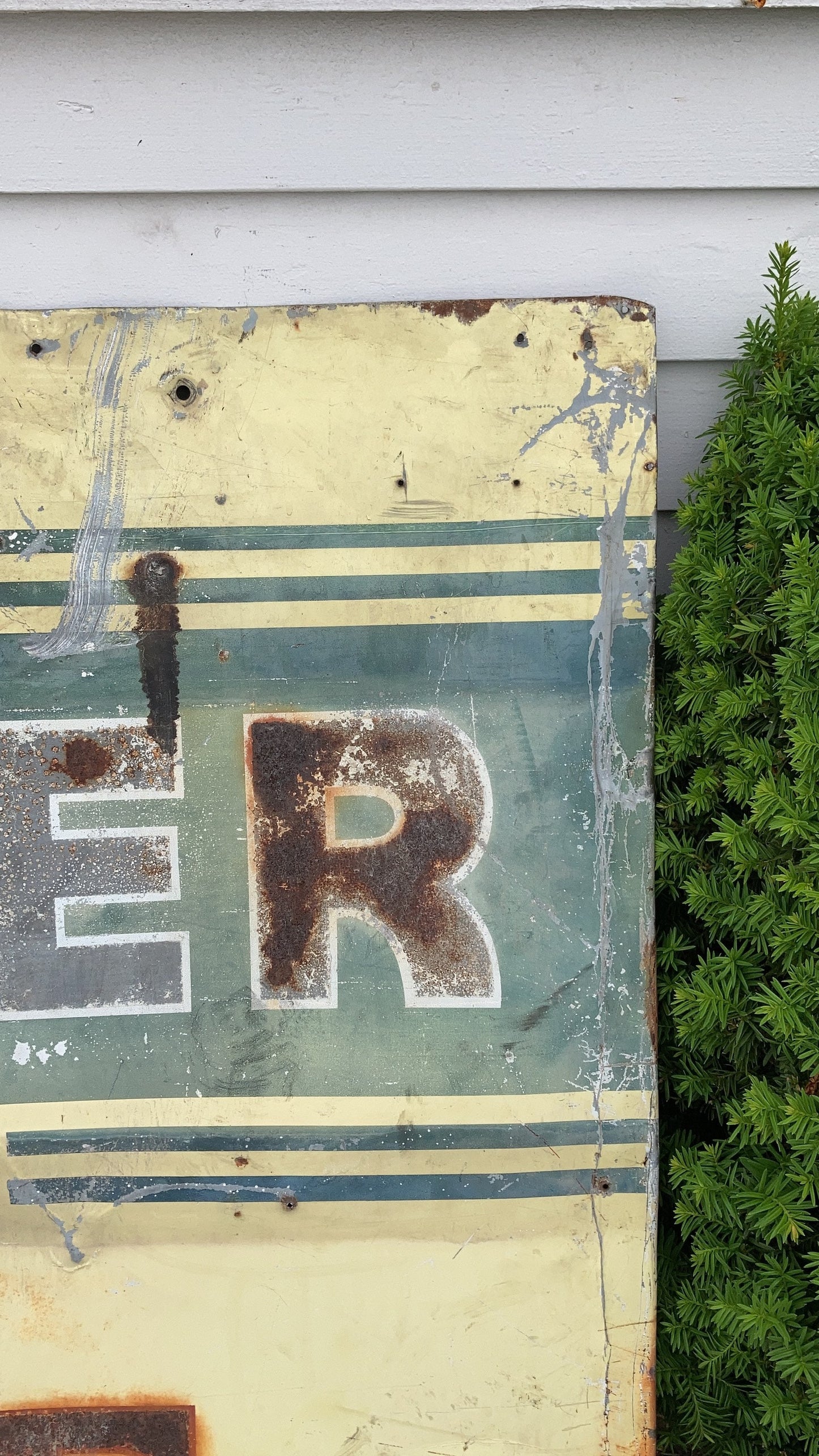 1920’s Authentic Studebaker Metal Sign