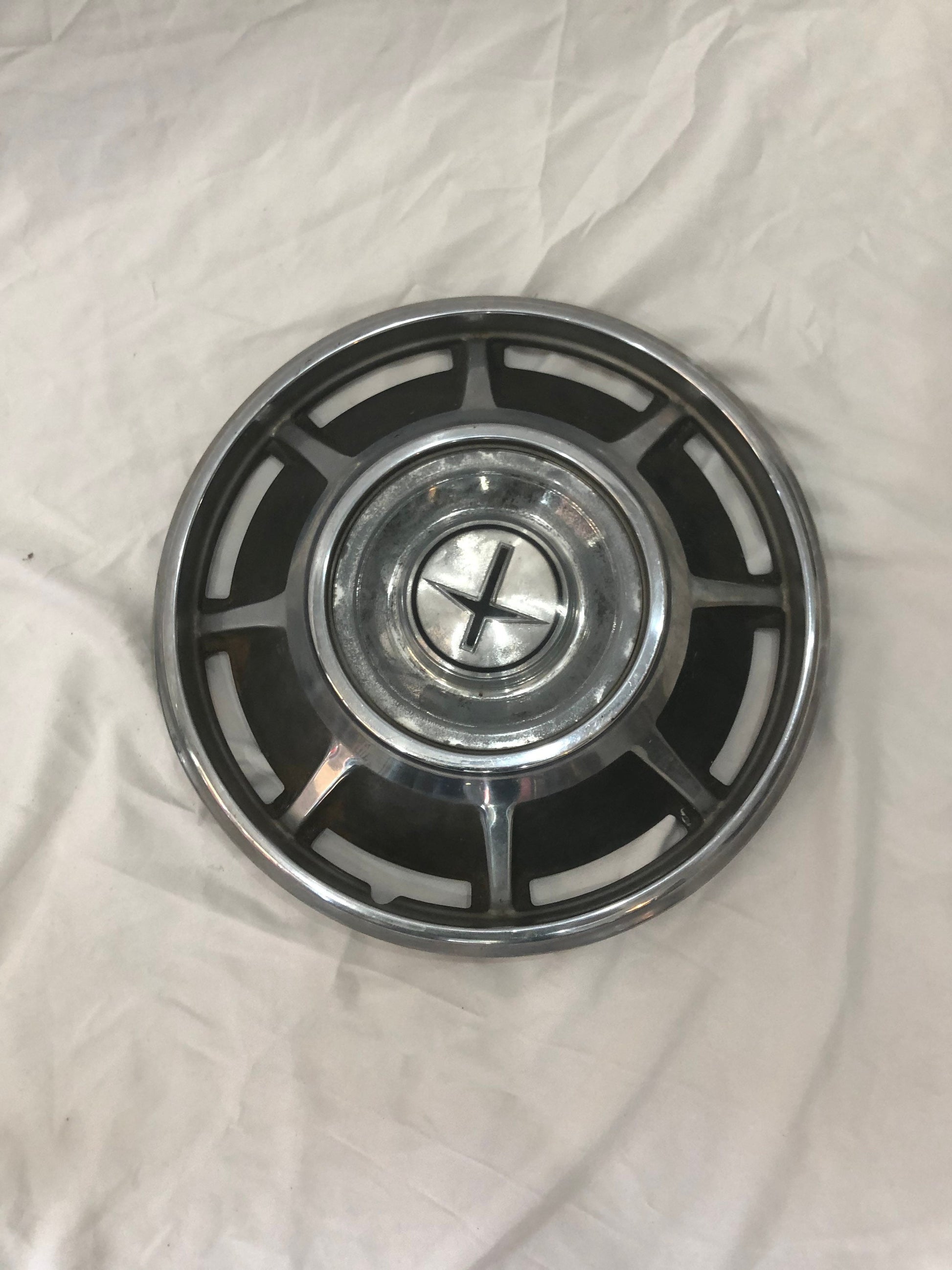 Vintage 13" Chevy Hubcap, Classic Car Wheel Cover, Retro Automotive Decor, Chevrolet Collectible