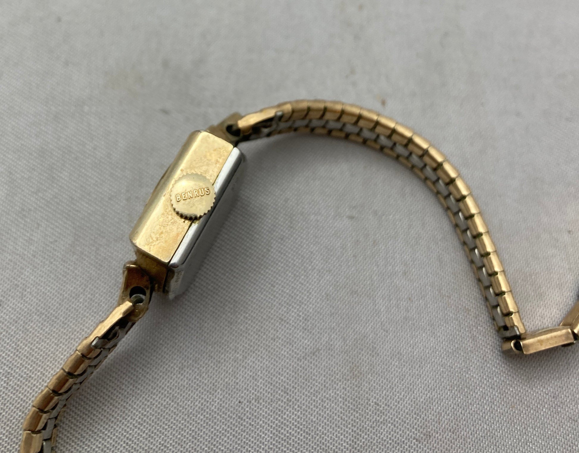 Vintage BENRUS Windup Wristwatch with 10K Yellow Gold Micro-plating