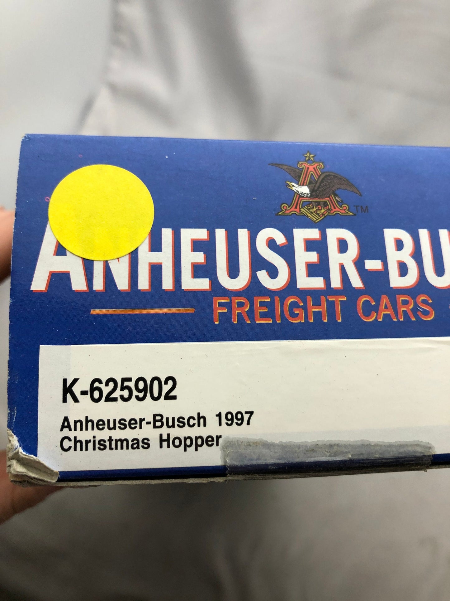 Vintage Anheuser-Busch 0/0-27 Gauge Freight Cars 1997 Christmas Hopper.