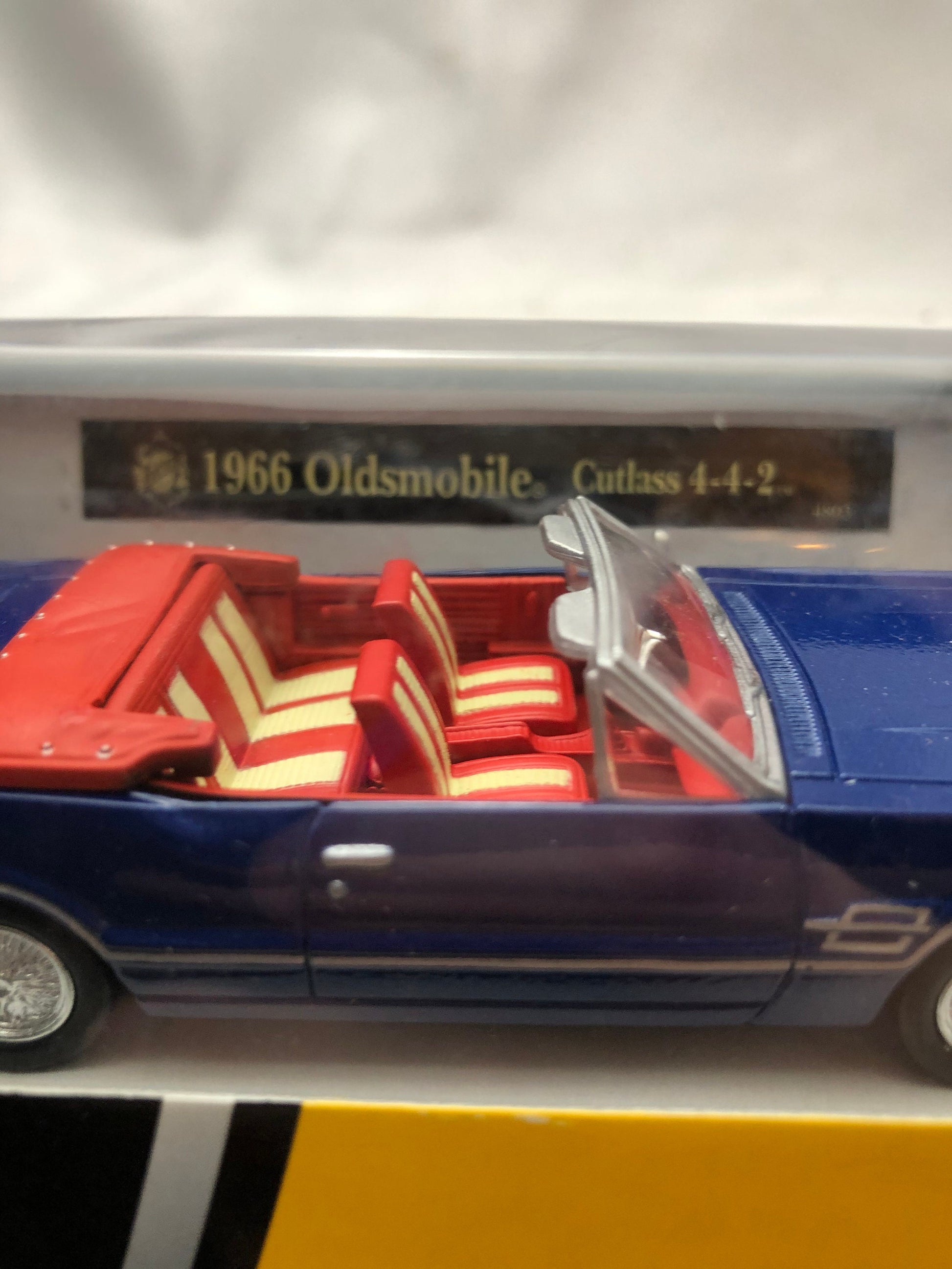 Vintage Die Cast K-Line Kruisers 1:43 Scale 1966 Oldsmobile 442