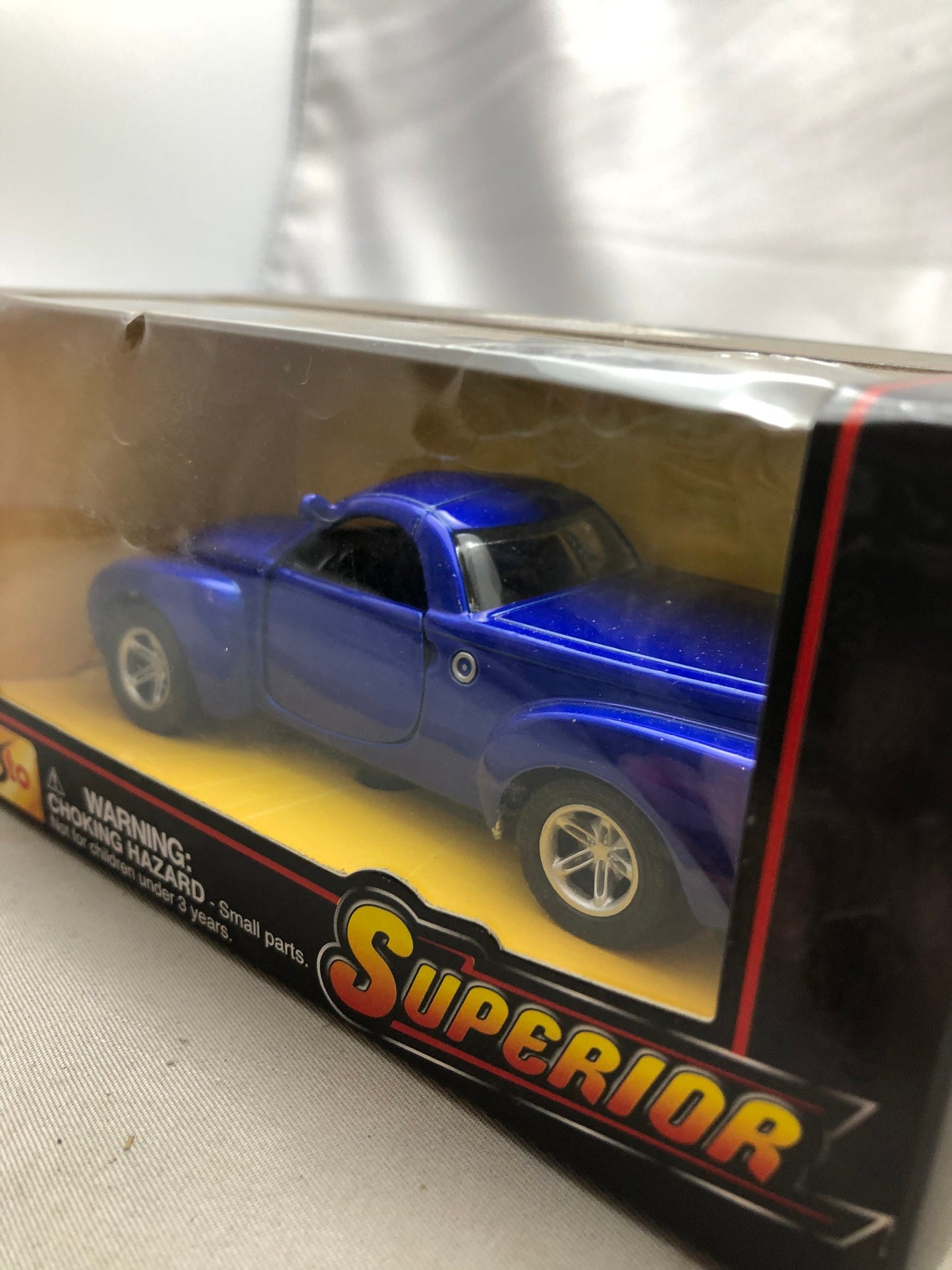 Vintage Maisto Superior Die Cast Metal Collection Car.