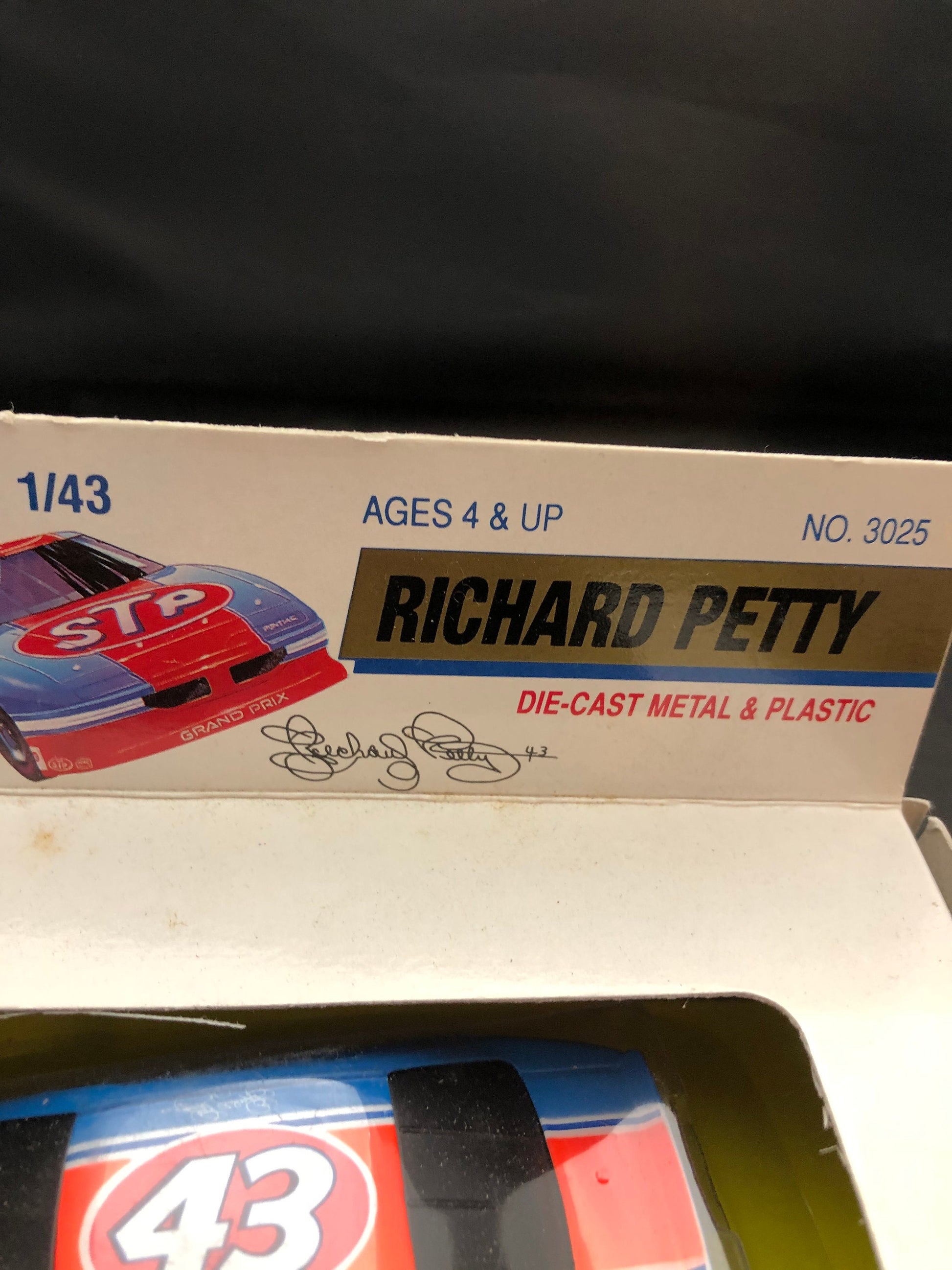 Vintage Richard Petty Die Cast Metal and Plastic Official Stock car collection - scale 1/43