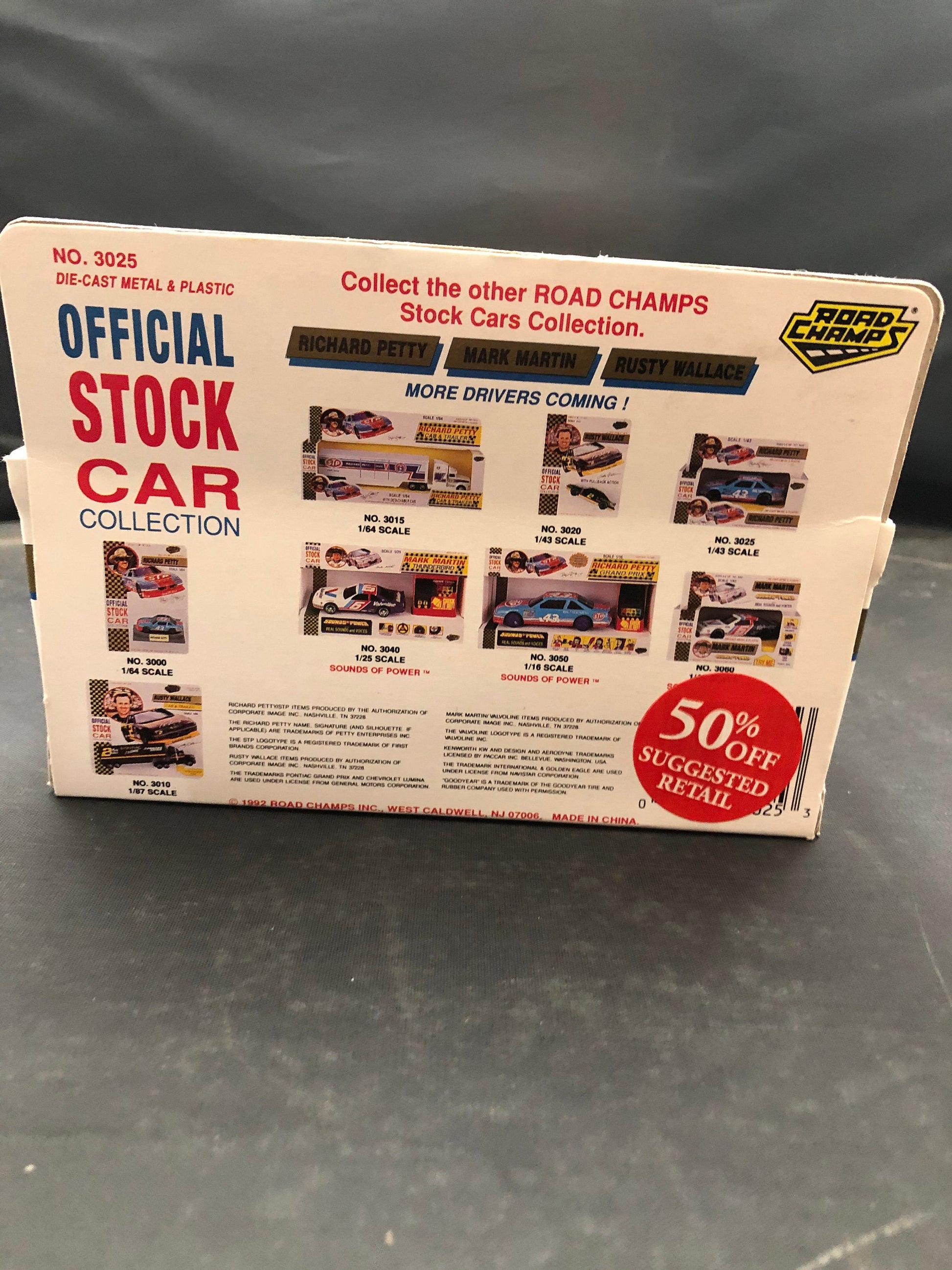 Vintage Richard Petty Die Cast Metal and Plastic Official Stock car collection - scale 1/43