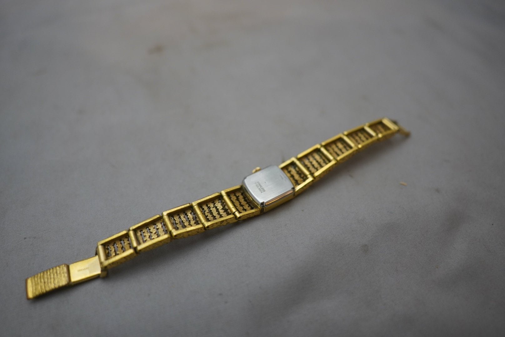 Vintage desta 17 jewels women's watch