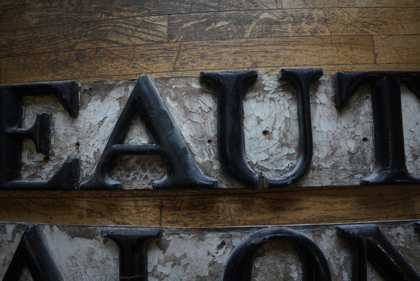 Amazing Vintage Beauty Salon Sign wooden