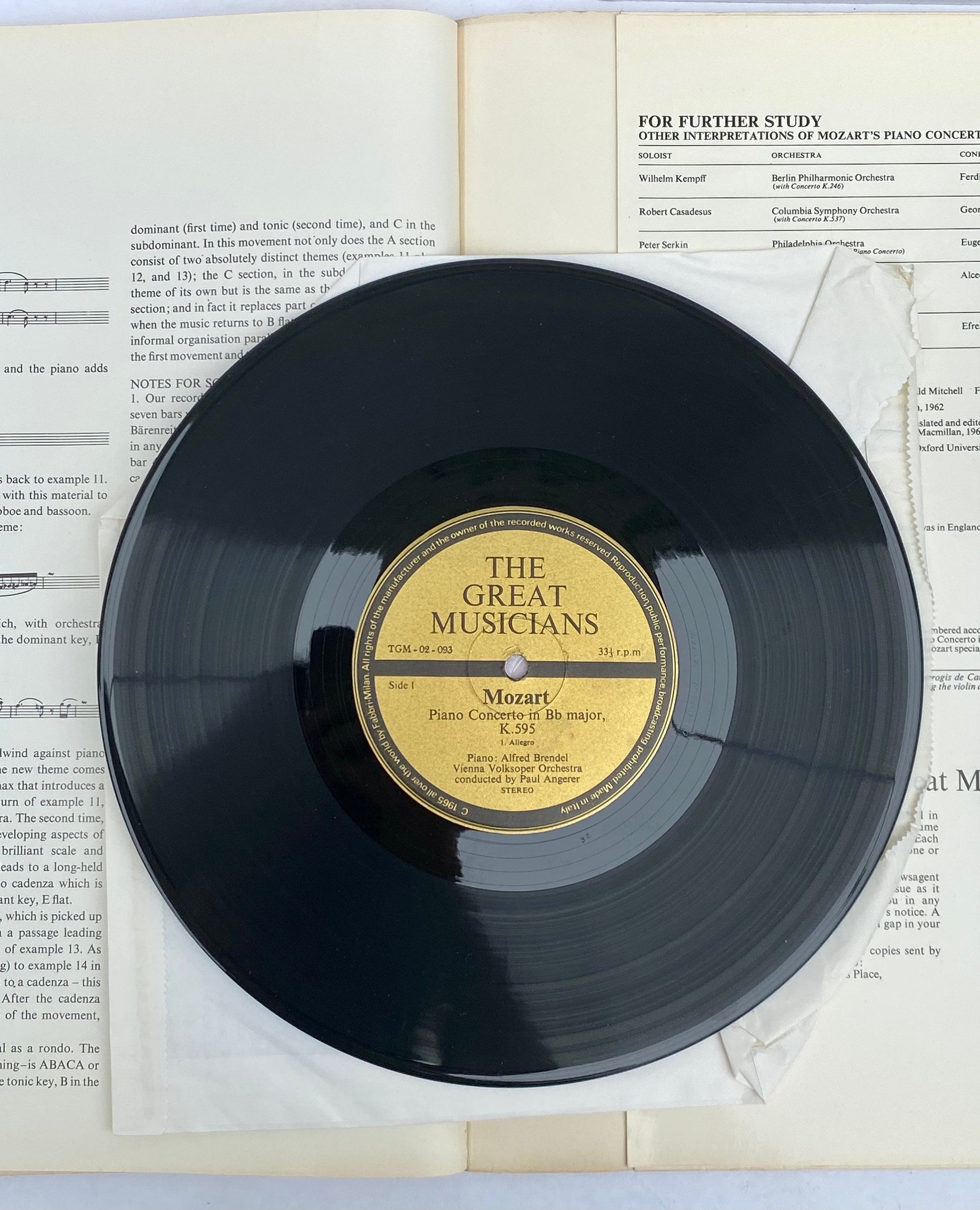 Mozart Part 1 The Great Musicians Study of Music enclosed with Record