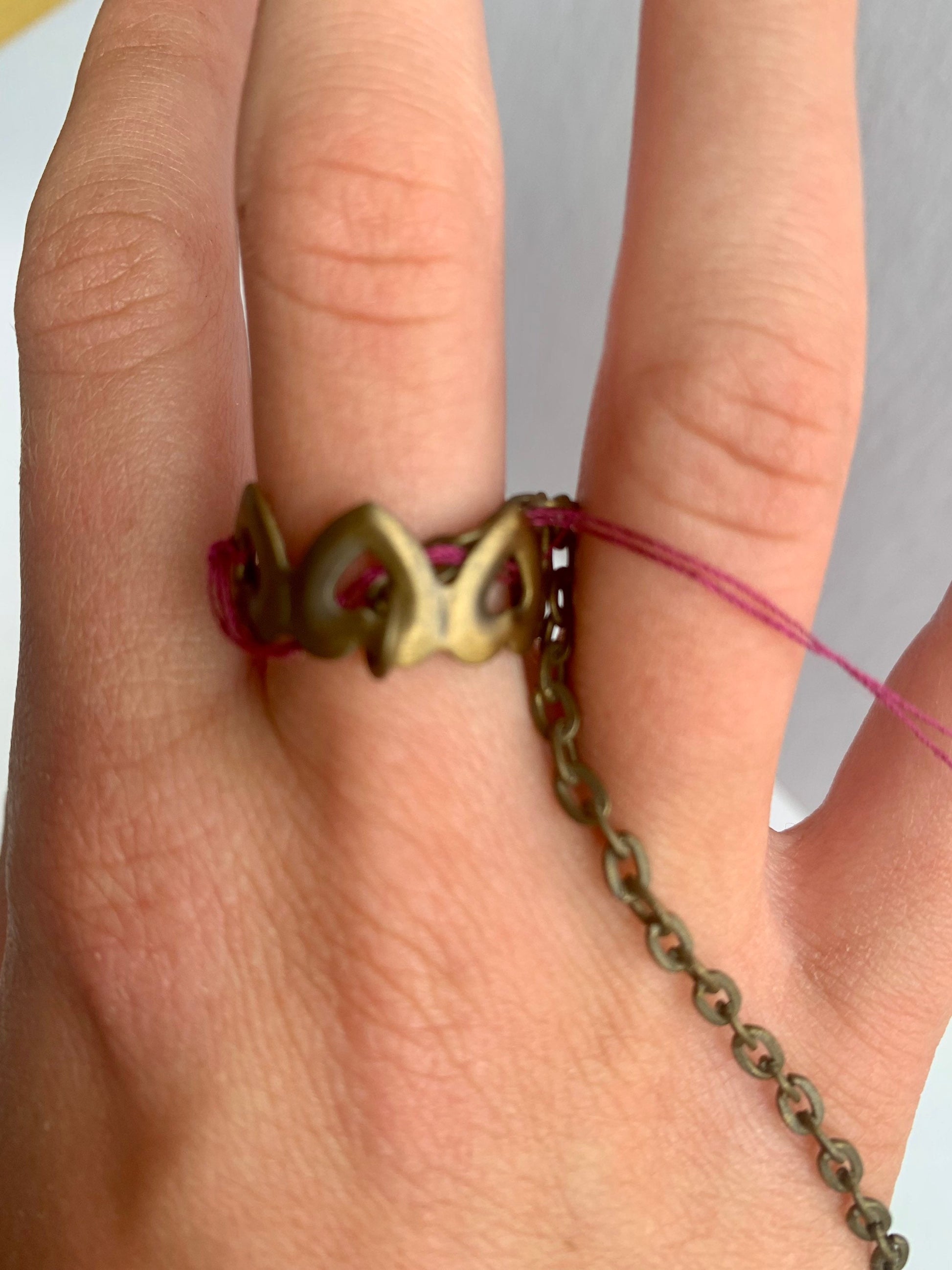 Vintage Connected Bracelet/Ring with Hearts | Fashion