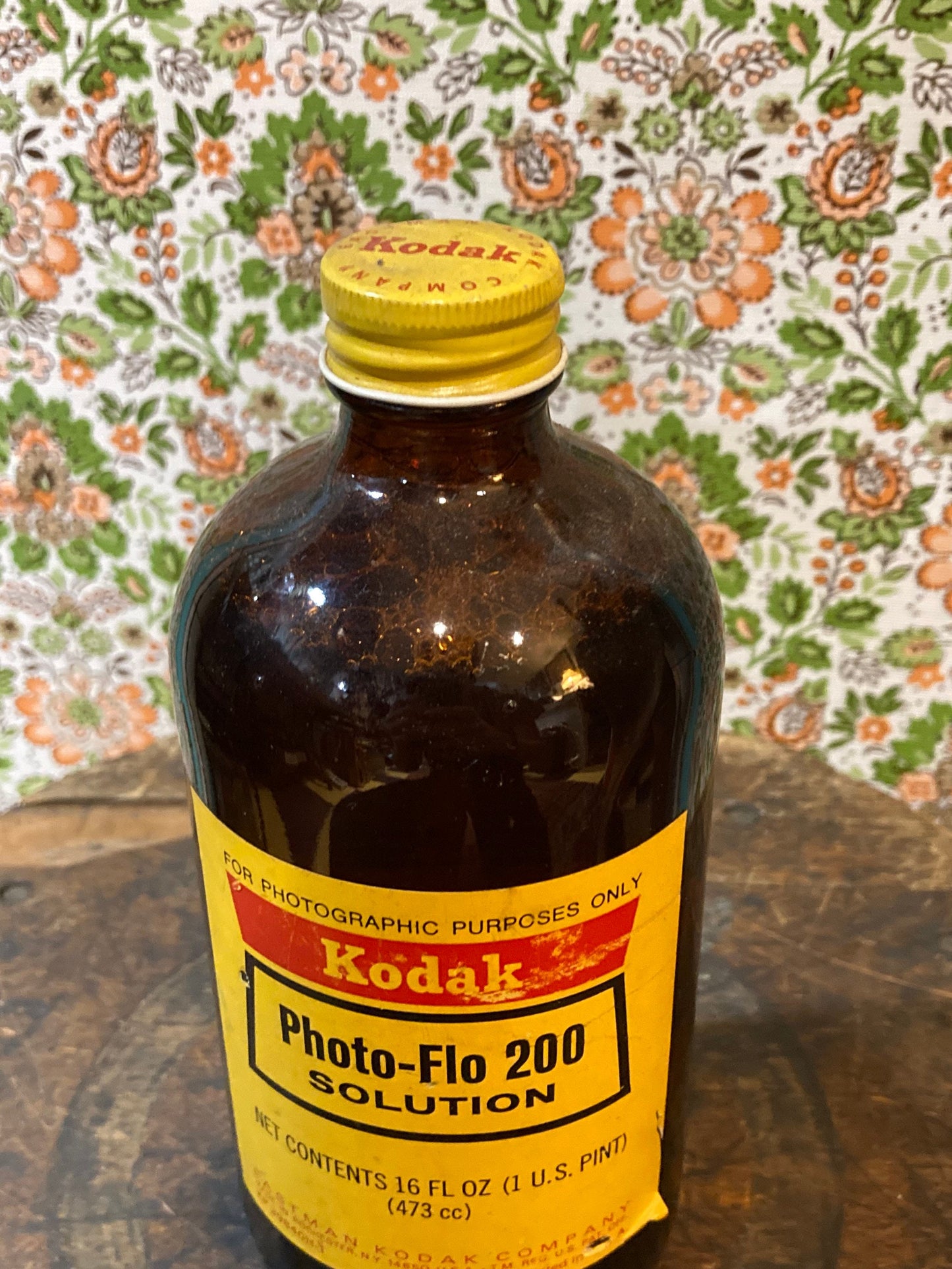 Vintage 16oz Eastman Kodak Photo-Flo 200 Solution Amber Bottle (1980s - 1990s)