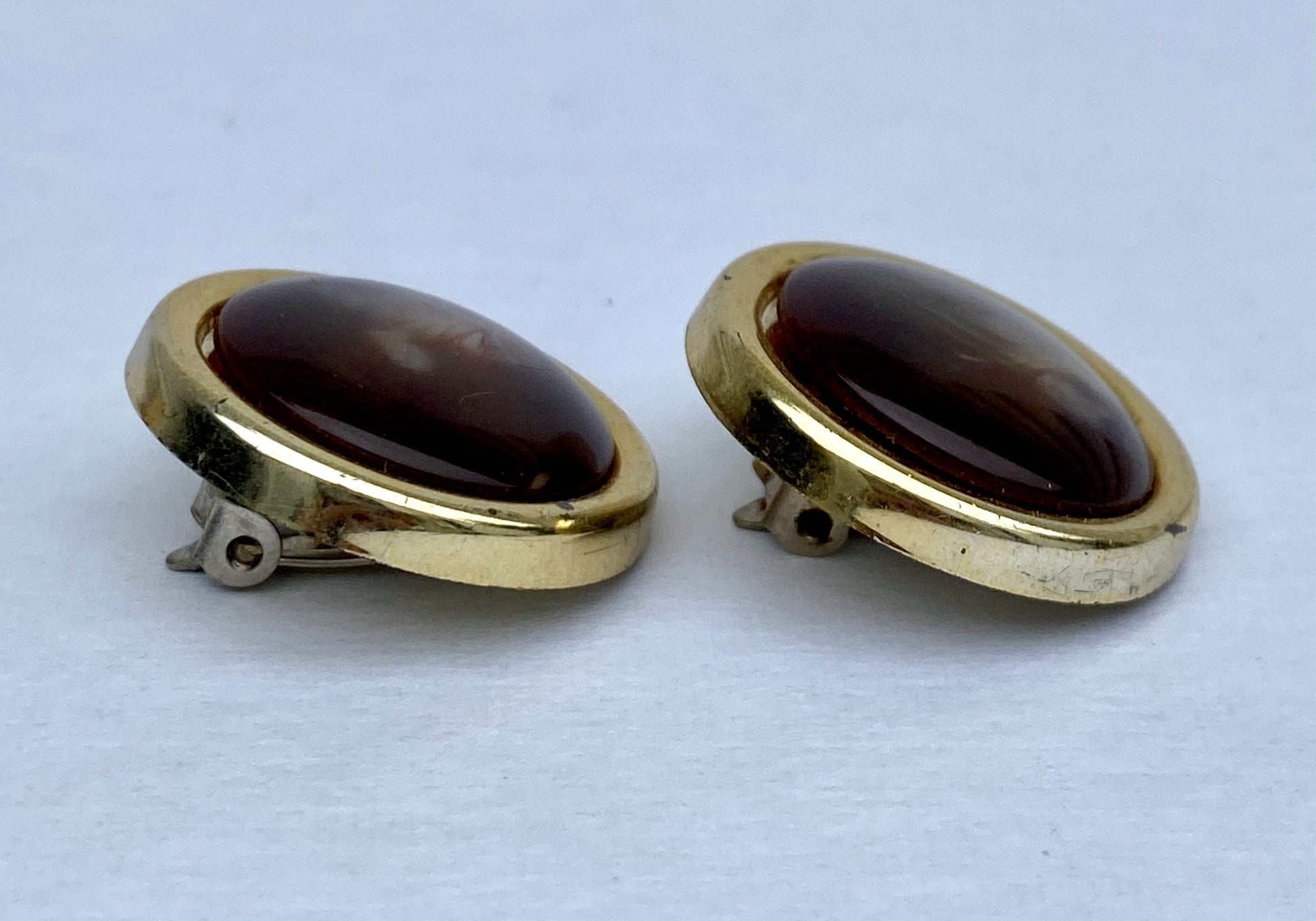 Vintage Iridescent Maroon Gold Tone Earrings