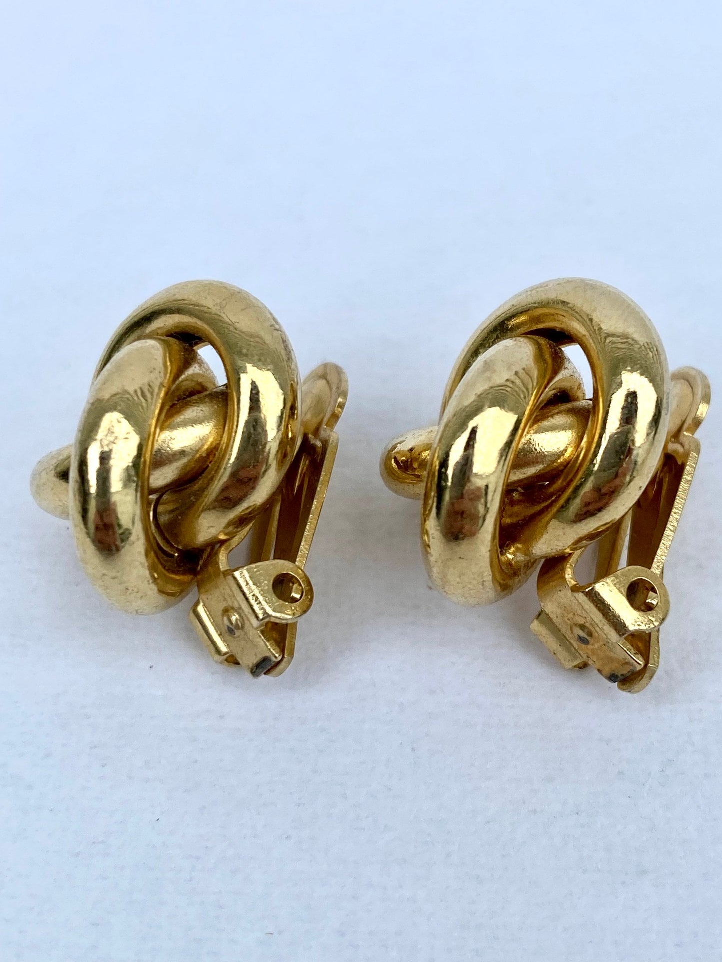 Vintage Gold Tone Knot Earrings