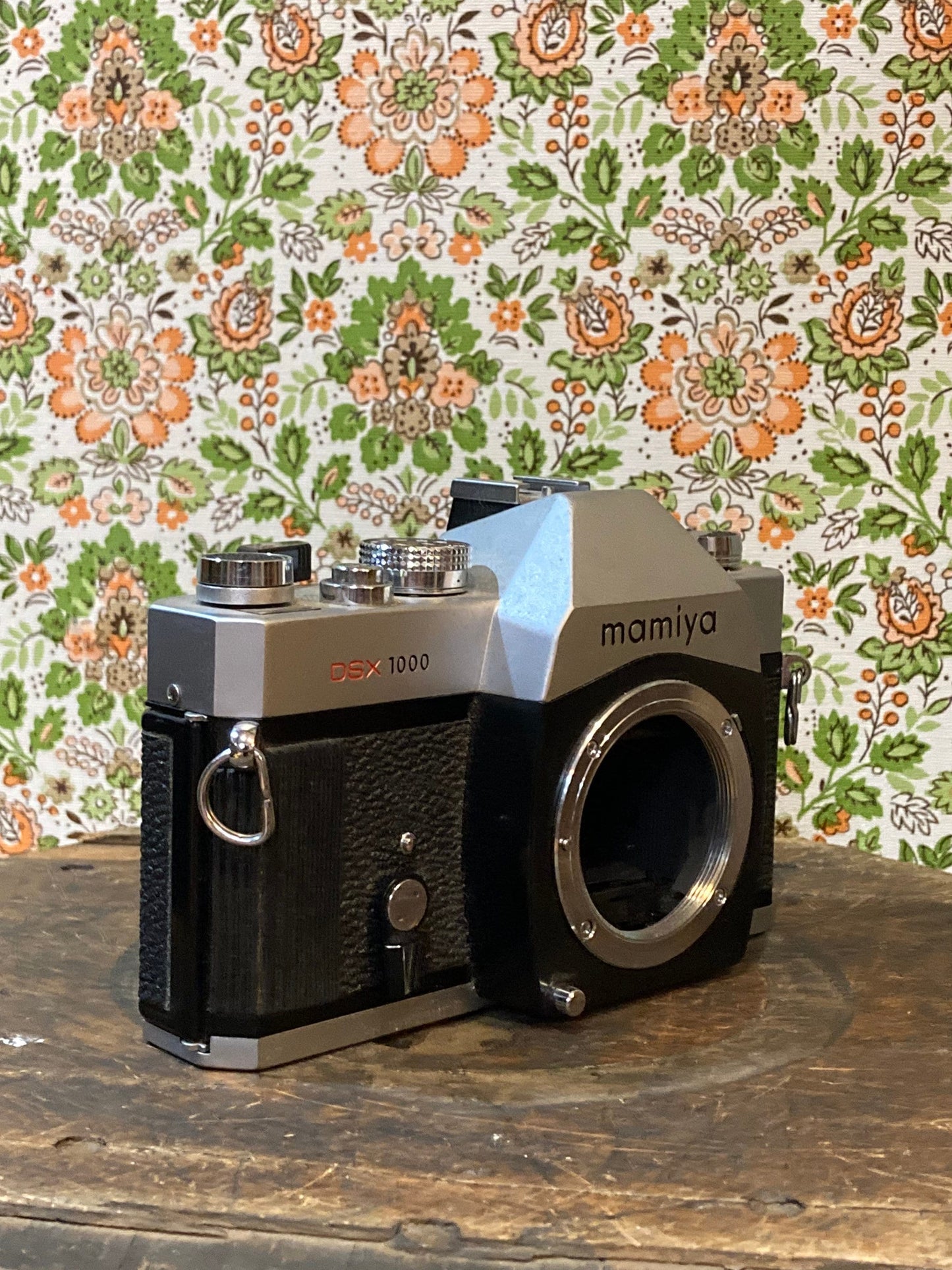 Vintage Camera Body - Mamiya DSX 1000