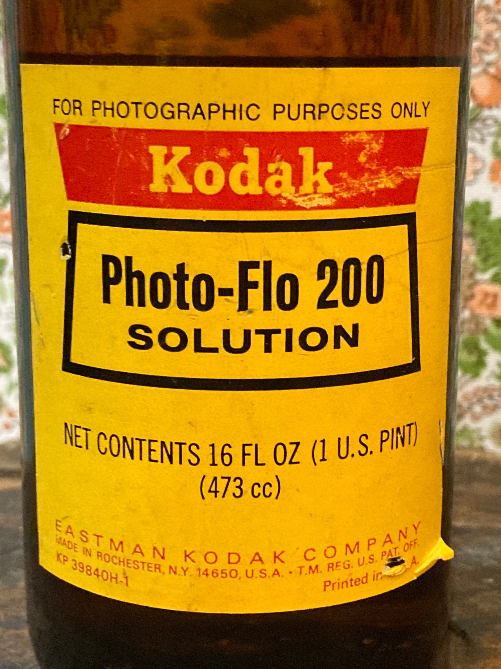 Vintage 16oz Eastman Kodak Photo-Flo 200 Solution Amber Bottle (1980s - 1990s)