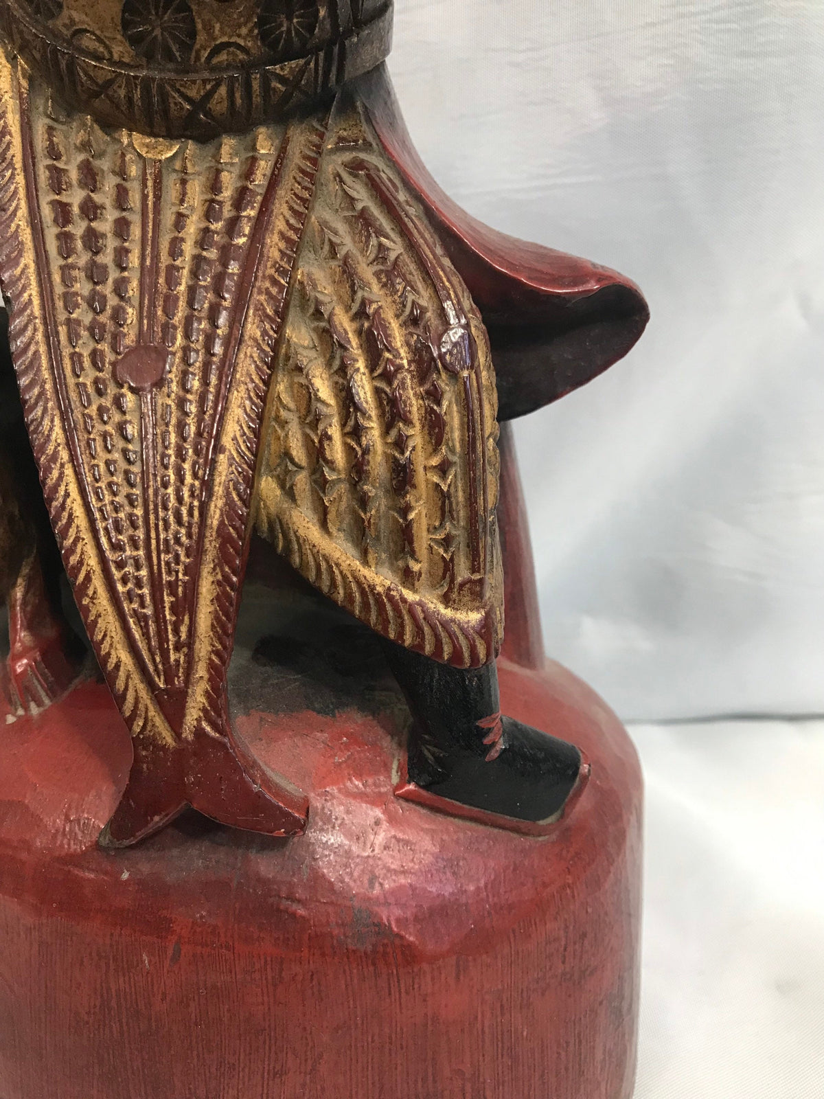 Vintage Wooden Sculpture of A Teak Warlord | Home Decor
