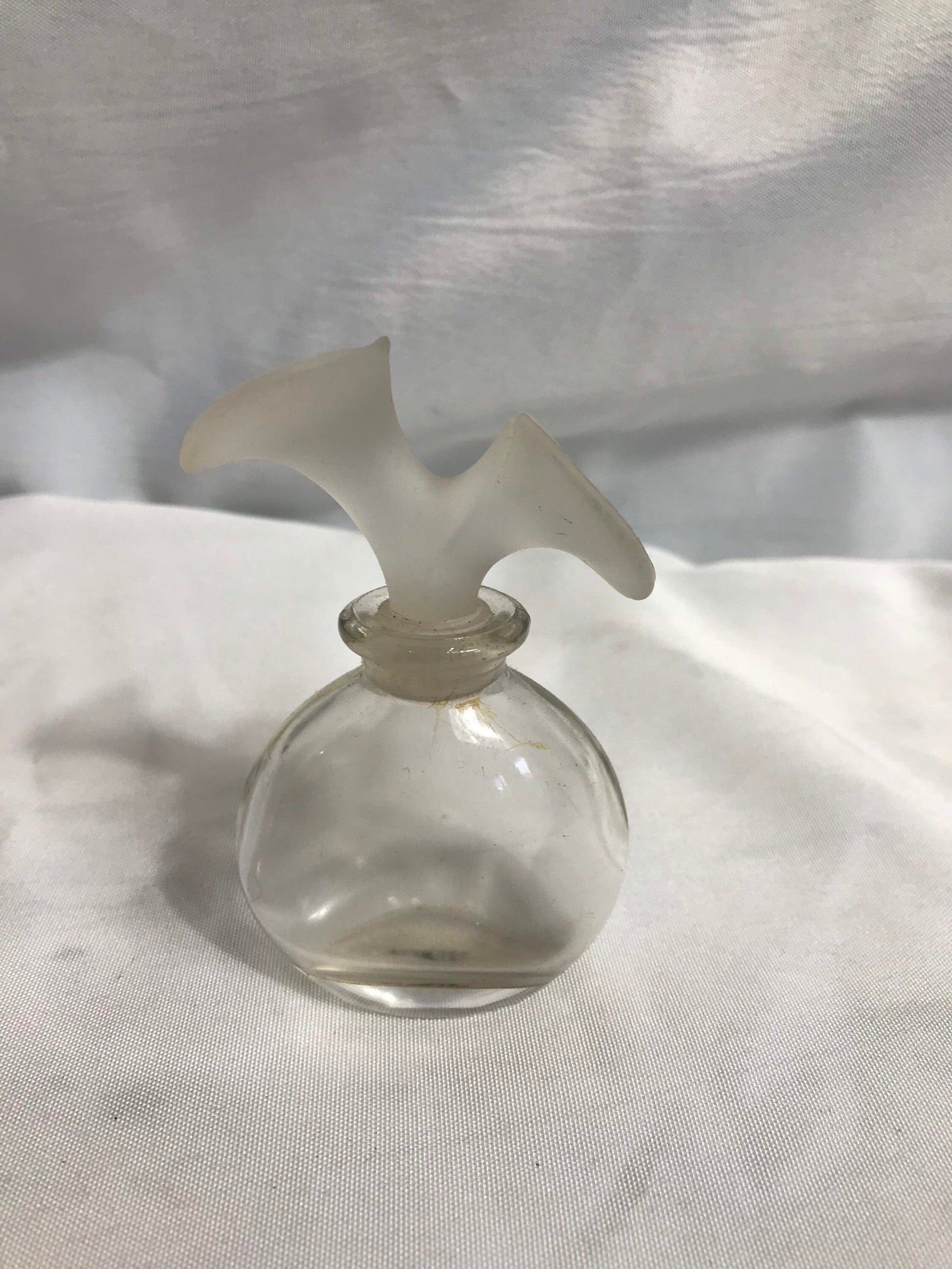 Vintage Clear Glass Leaf Perfume Bottle | Vanity Storage