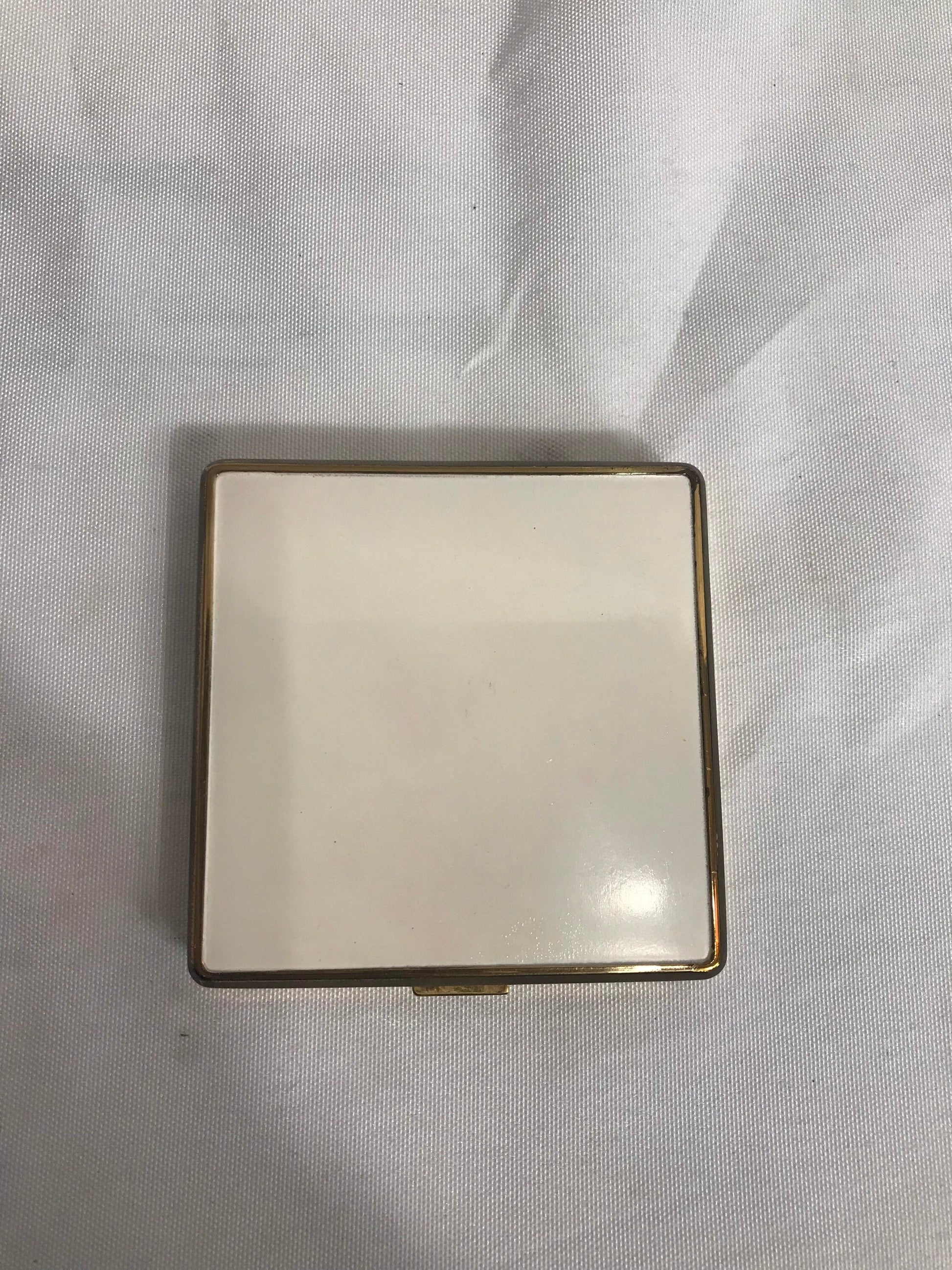 Vintage Weldwood Watch Case Makeup Compact