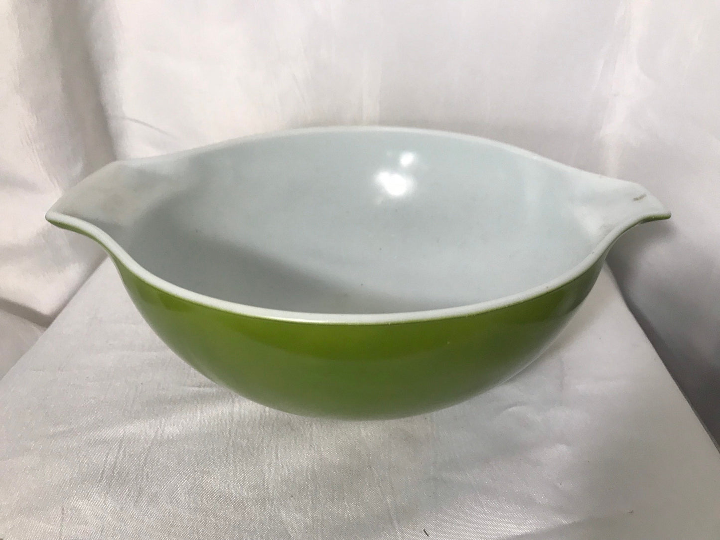 Vintage Green Porcelain Mixing Bowls | Set of 3 | Home & Living