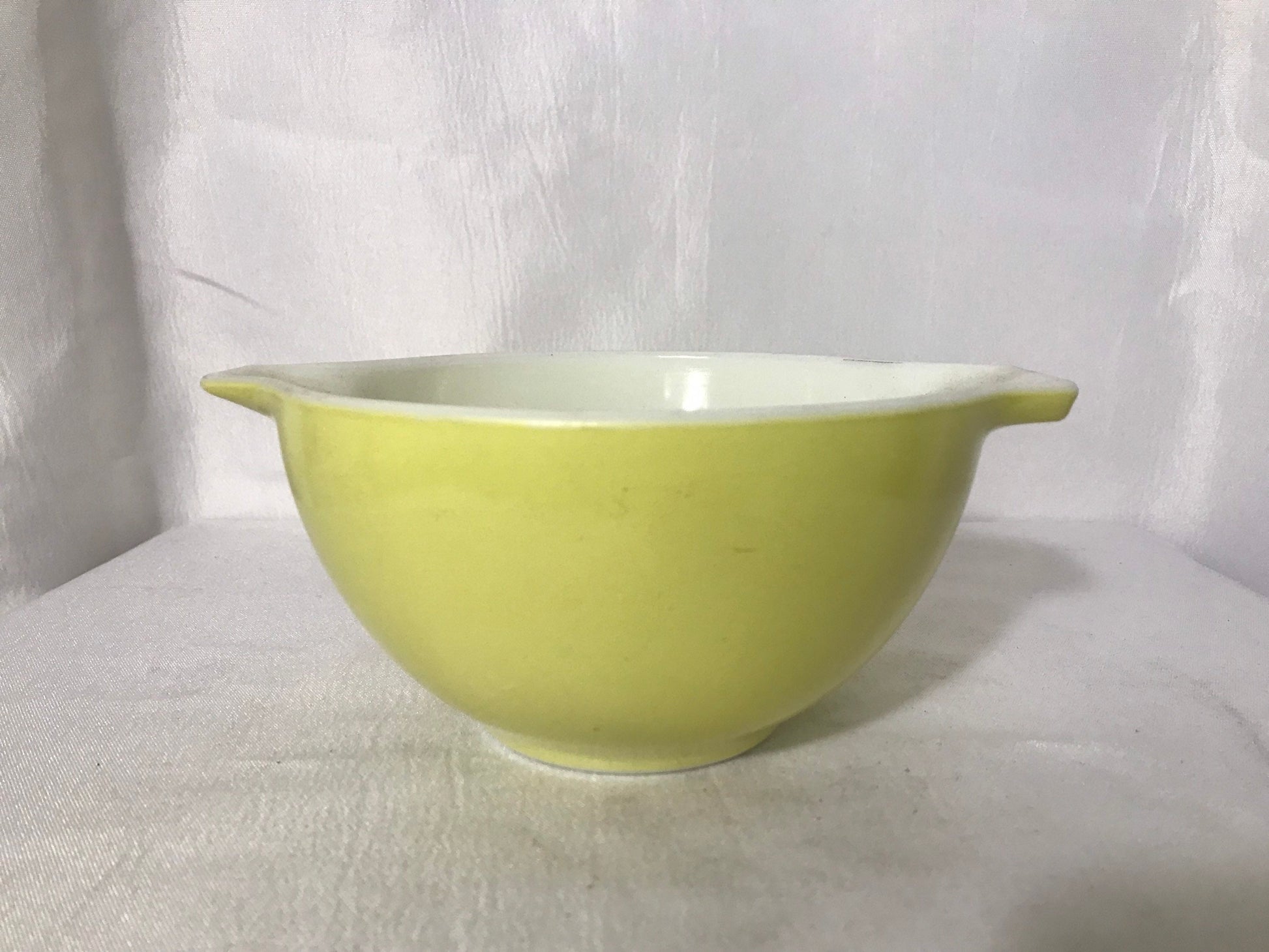 Vintage Green Porcelain Mixing Bowls | Set of 3 | Home & Living