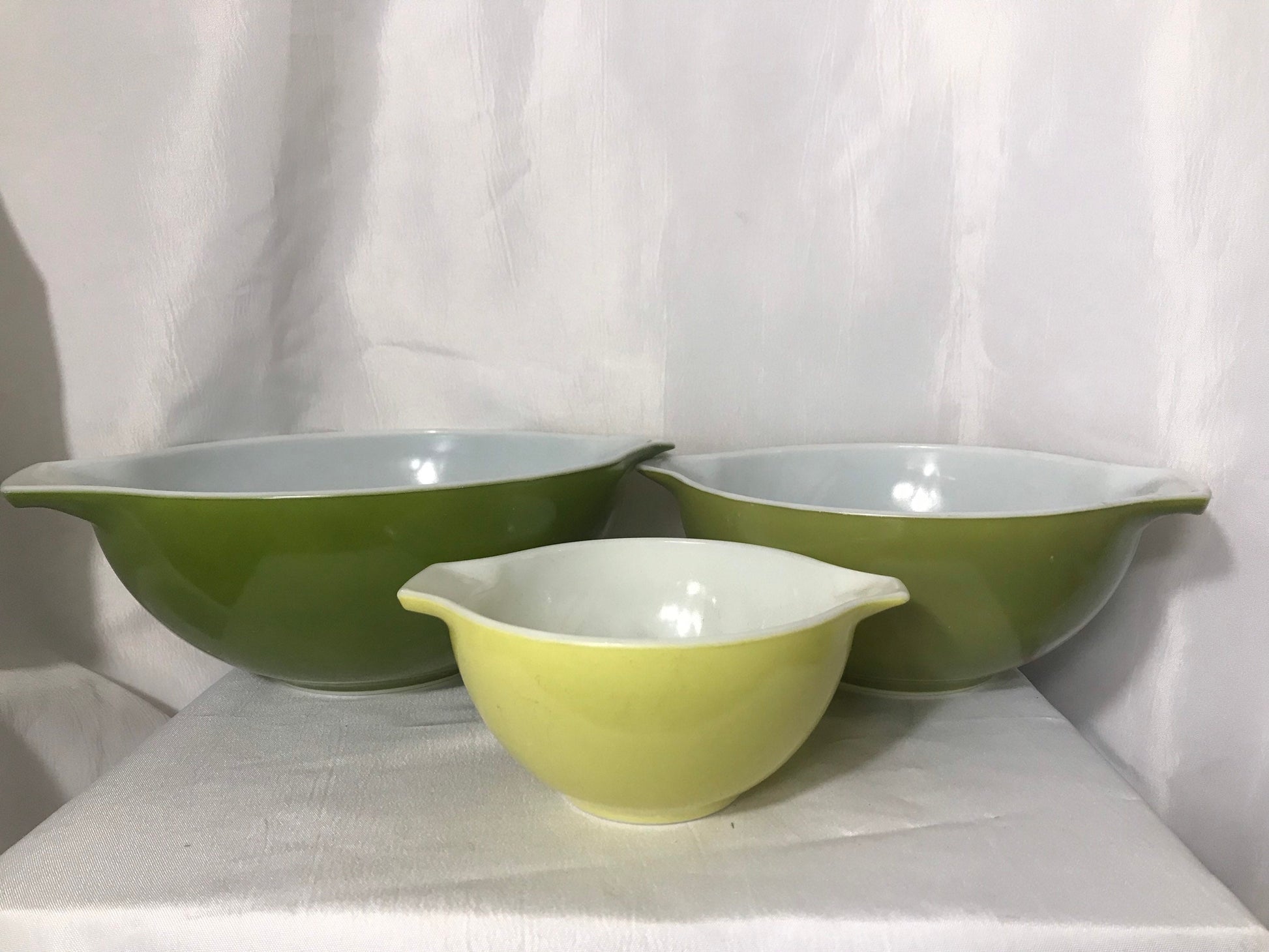 Vintage Green Porcelain Mixing Bowls | Set of 3 | Home & Living