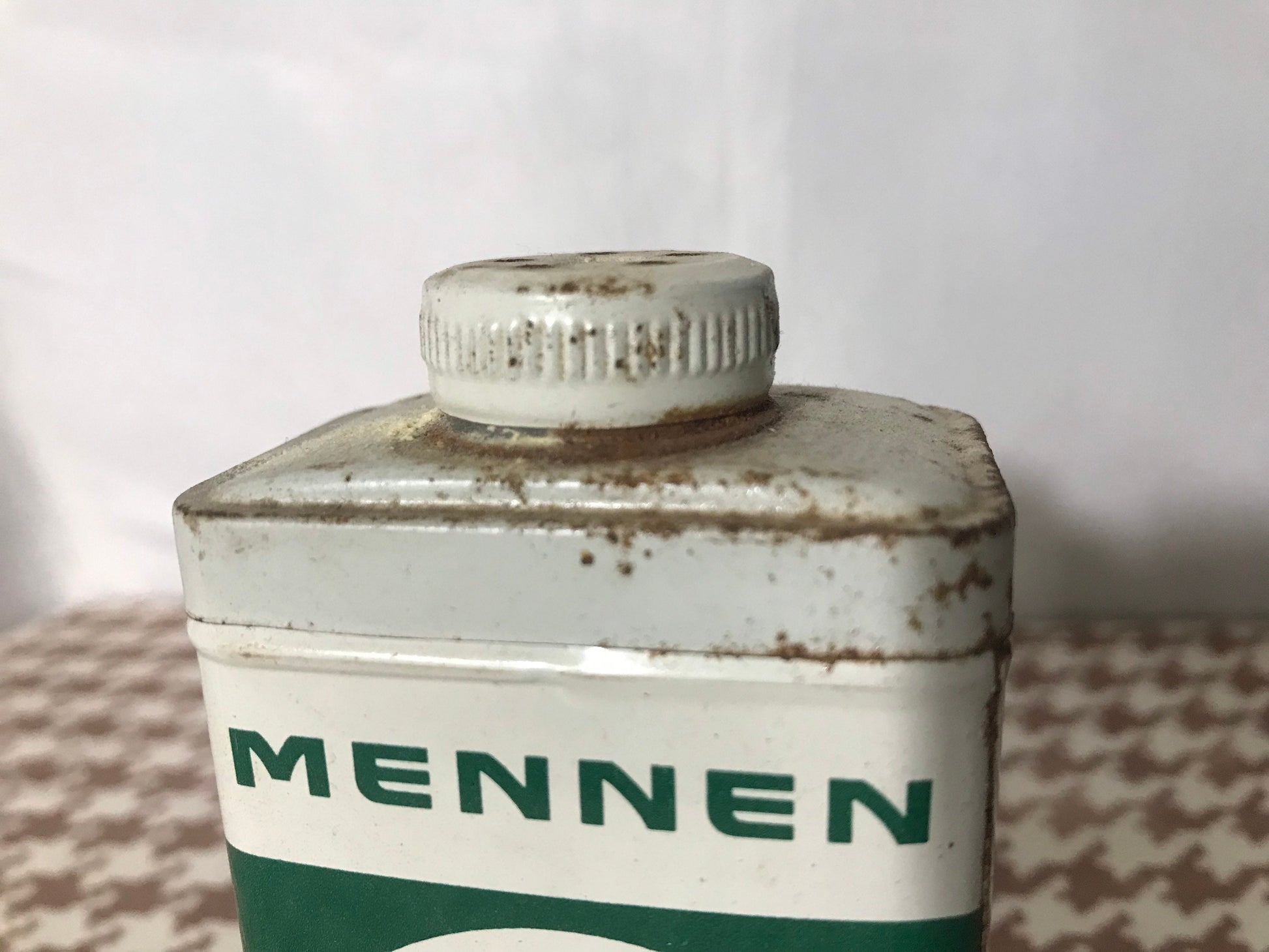 Vintage 1950's Mennen Neutral Tint Shave Talc For Men