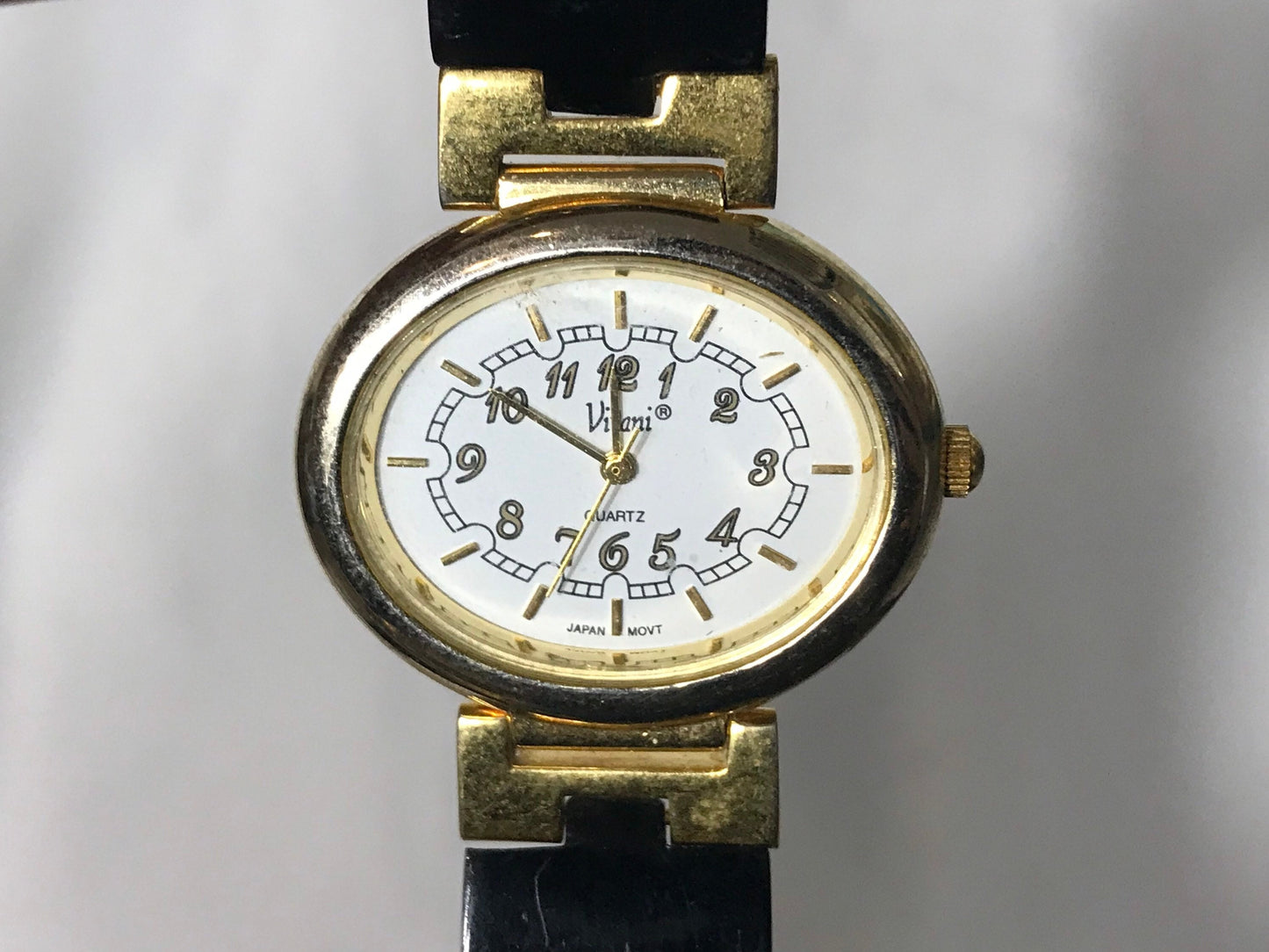 Vintage Viviani Black/Gold Wrist Watch | Jewelry