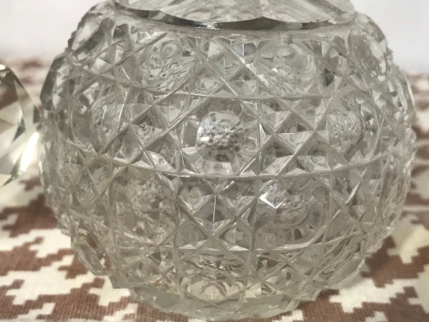 Vintage Clear Cut Crystal Perfume Bottle, Decorative Glass Perfume Holder, Vanity Display, Collectible Decanter