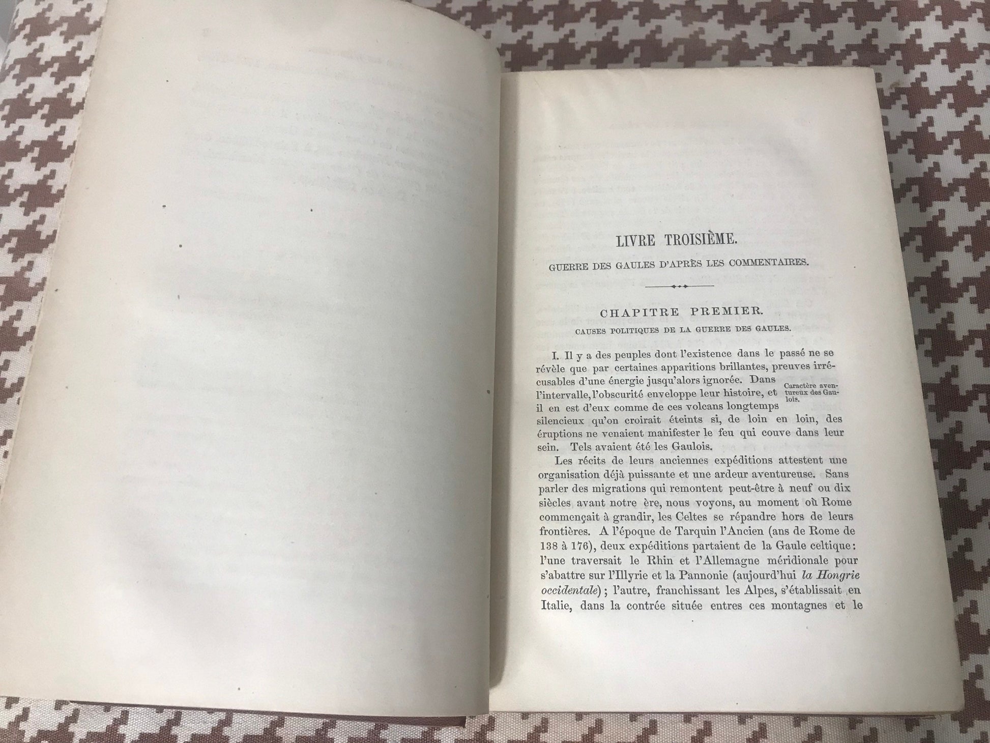 Histoire De Jules César | Literature