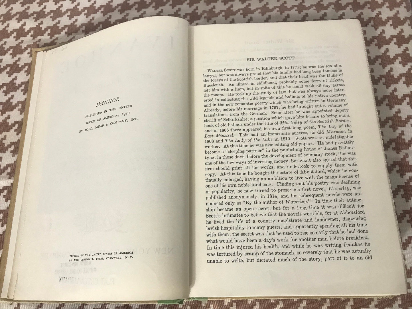 Ivanhoe by Sir Walter Scott | Great Illustrated Classics | Literature & Fiction