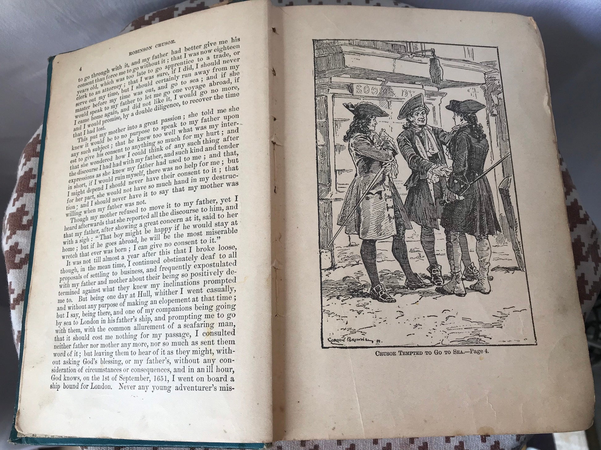 Vintage Robinson Crusoe Book | Literature & Fiction