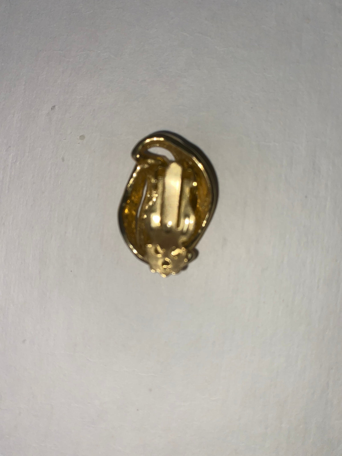 Clip-on antique vintage gold earrings good condition