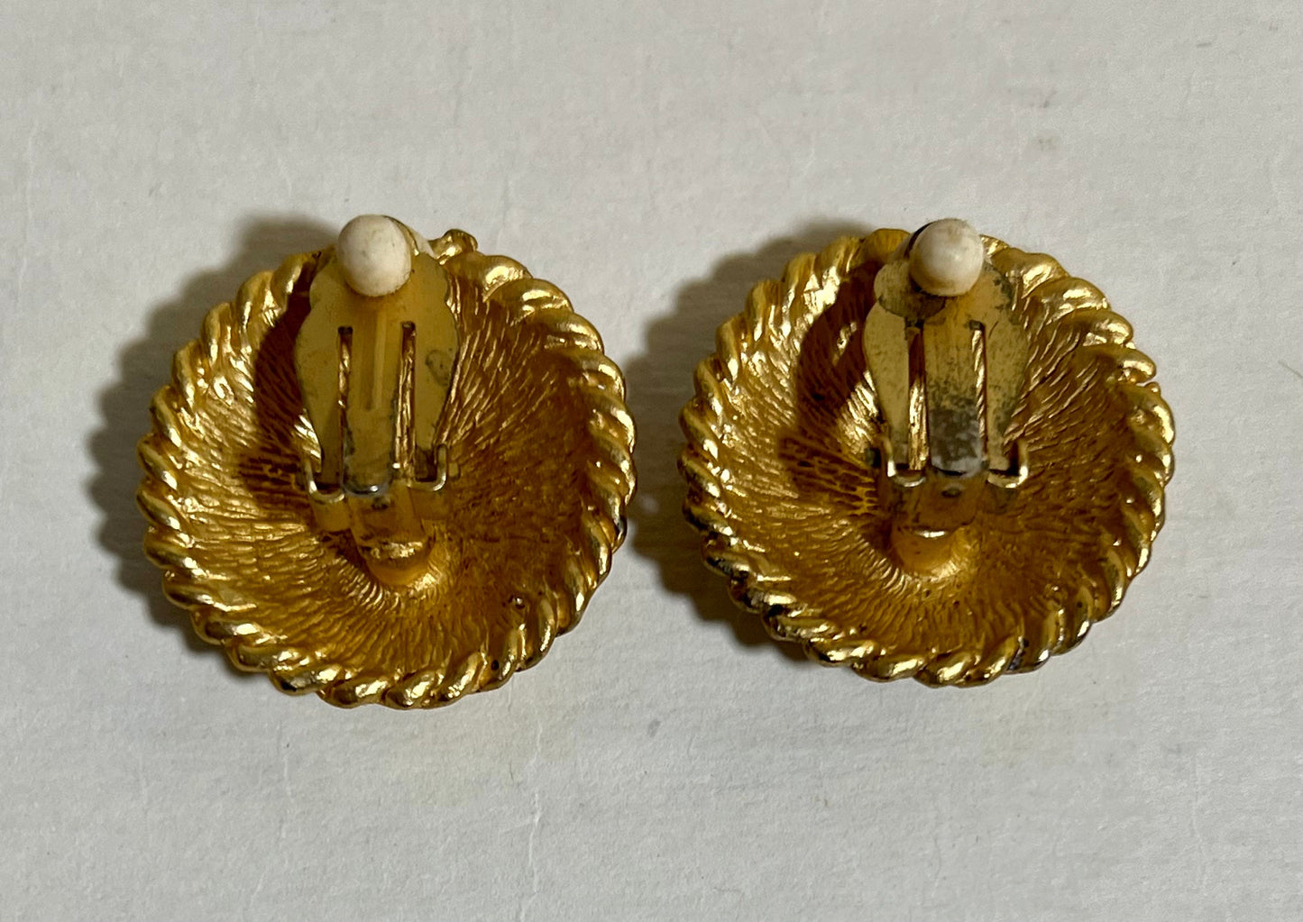 Vintage Round Gold Tone Earrings