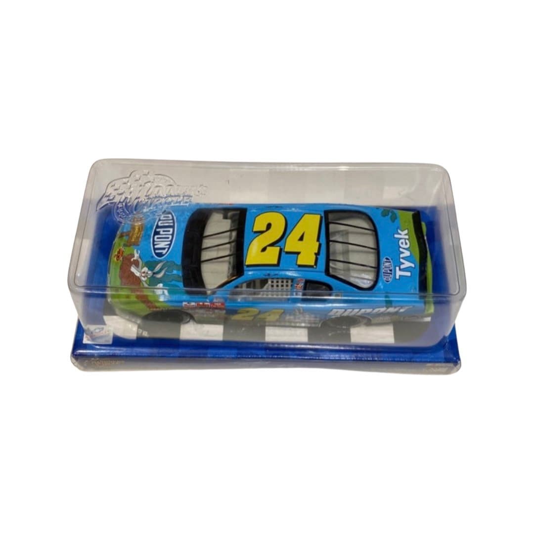 Winners Circle Jeff Gordon #24 DuPont Bugs Bunny 2002 Monte Carlo Car