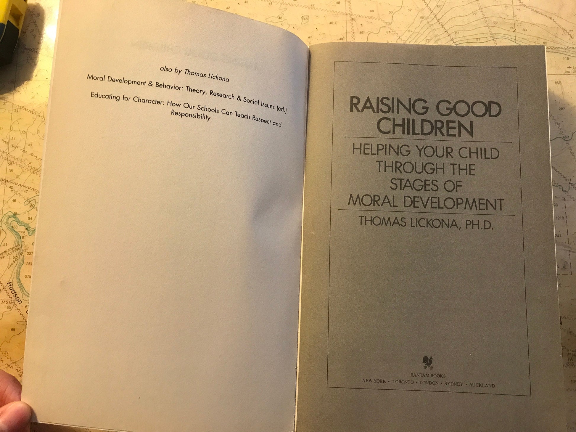 Raising Good Children by Dr. Thomas Lickona | Classic Literature