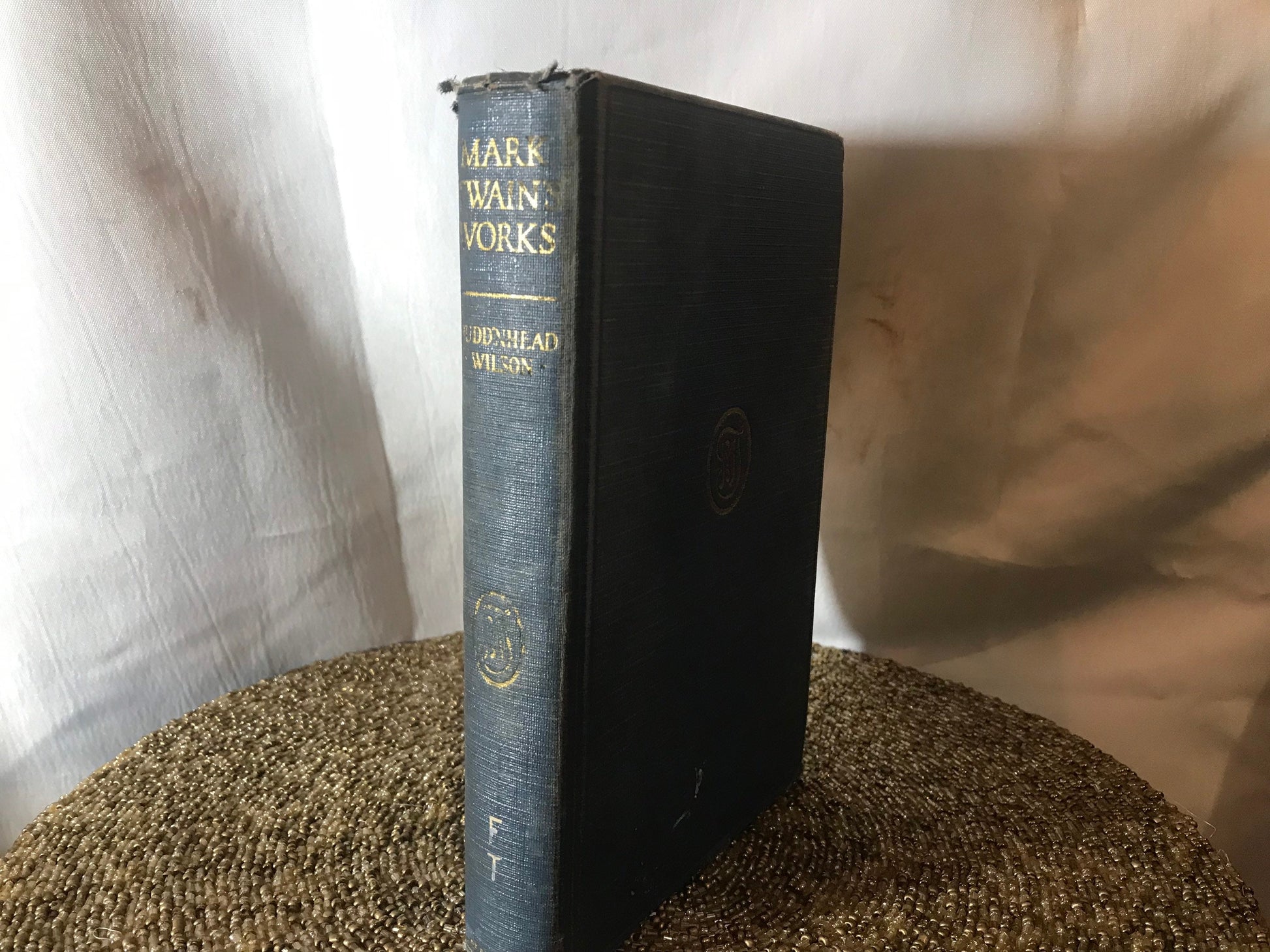 Pudd’nhead Wilson and Those Extraordinary Twins by Mark Twain | Literature