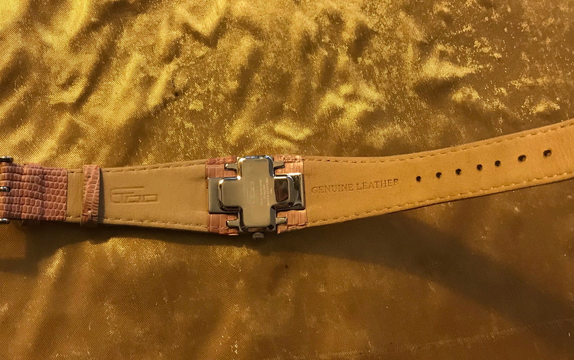Vintage Pink Leather Wrist Watch | Accessories