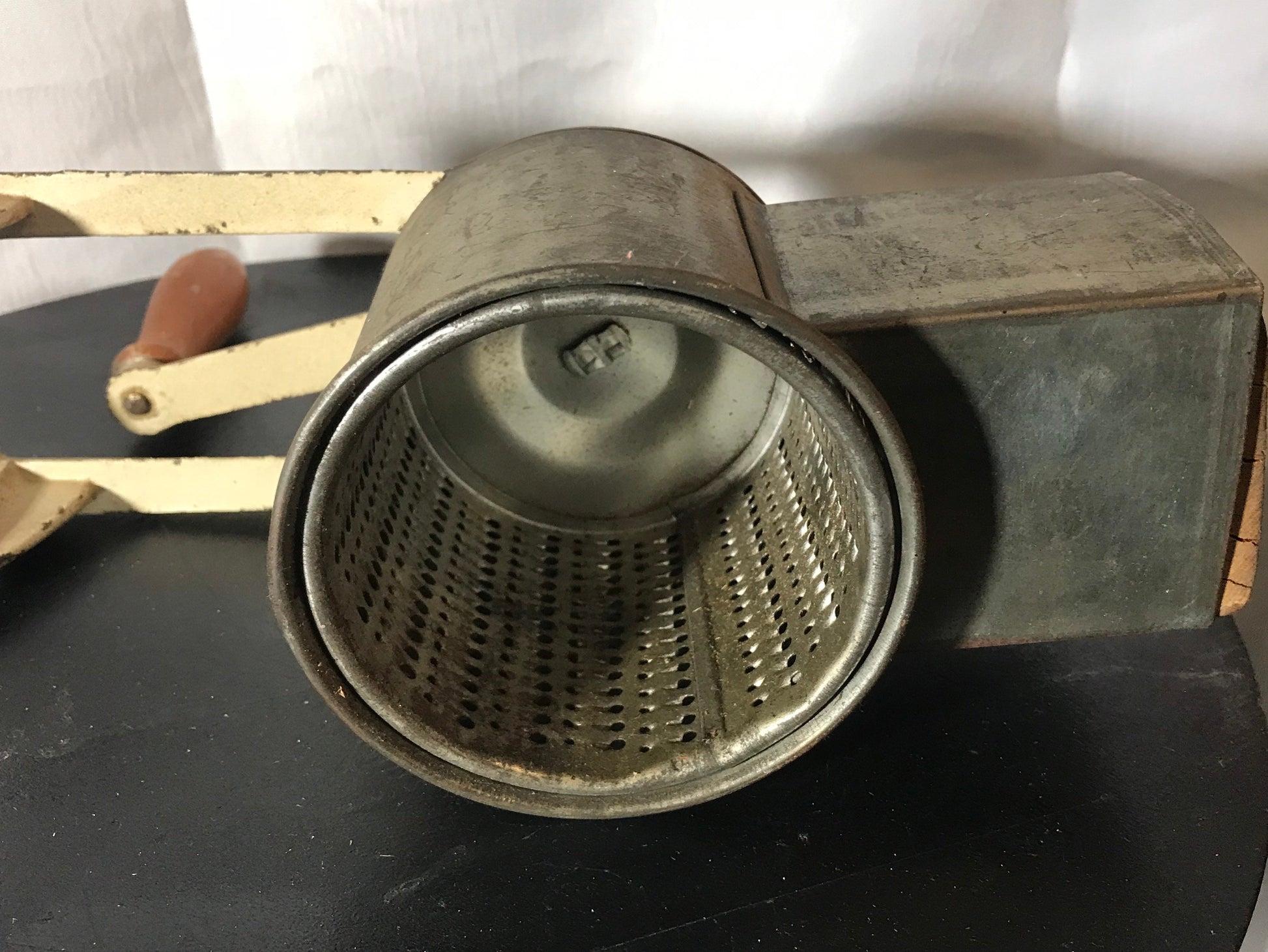 Vintage 1940’s Rotary Grater | Nuts & Raw Foods | Home and Living