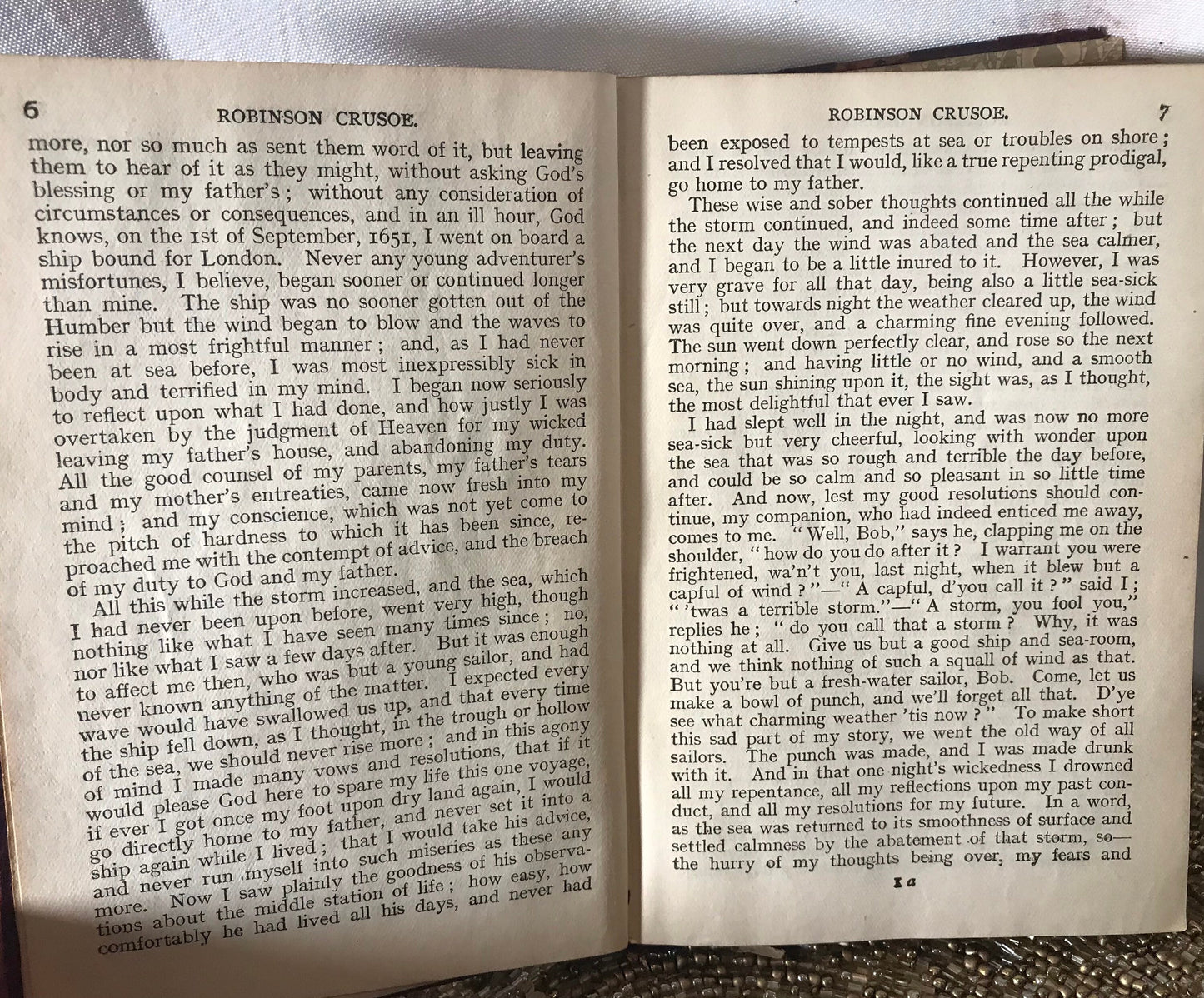 Robinson Crusoe by Daniel Defoe | Literature