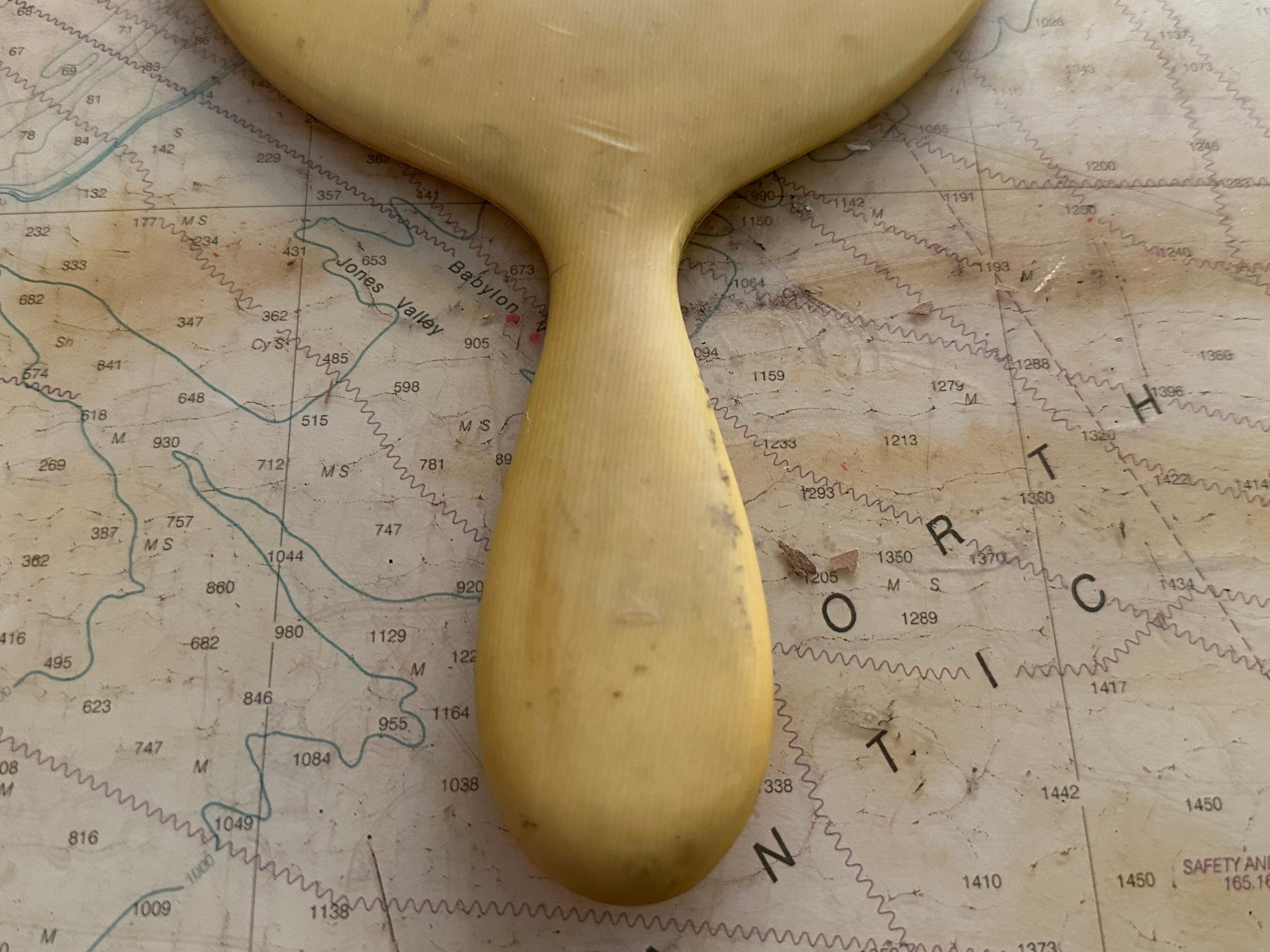 Vintage Yellow Bakelite Hand mirror | Home and Beauty Accessories