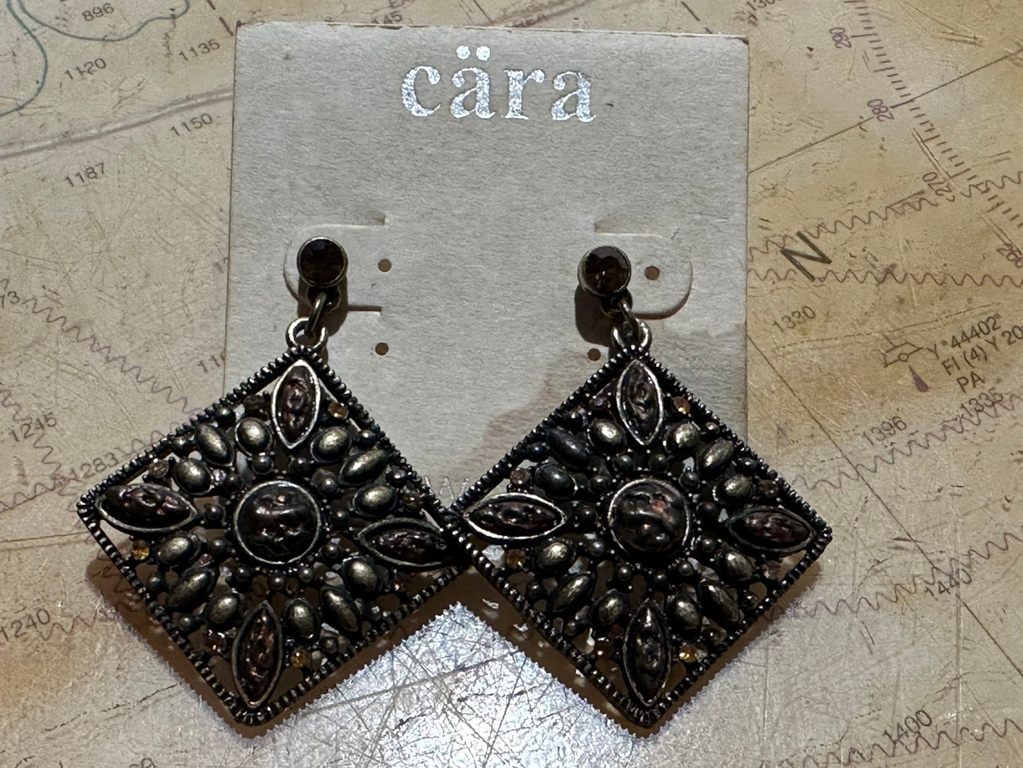 Vintage Cära Diamond Shaped Earrings | Accessories