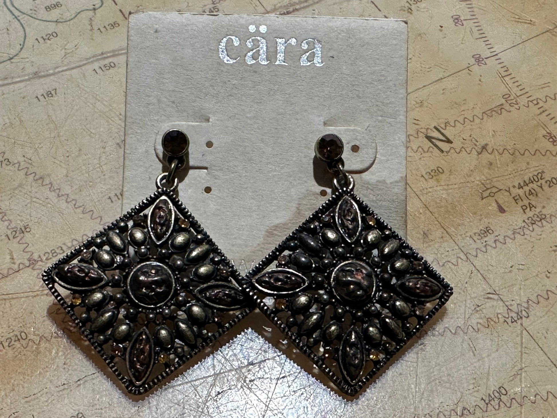 Vintage Cära Diamond Shaped Earrings | Accessories